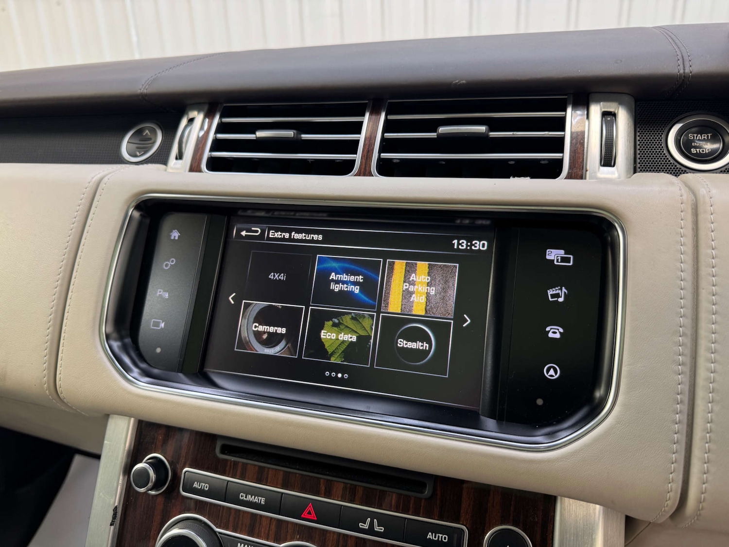 Used Land Rover Range Rover 2015 for sale - 76363926: Photo 86