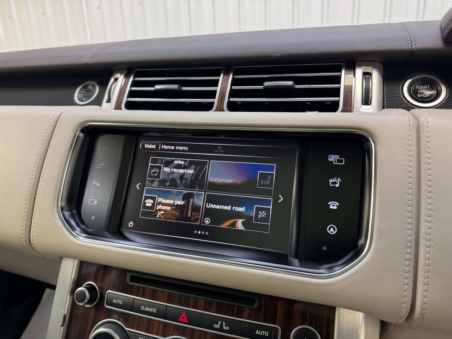 Used Land Rover Range Rover 2015 for sale - 76363926: Photo 87