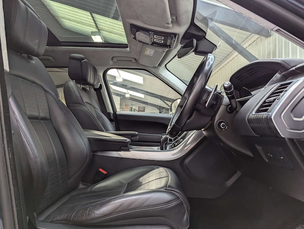 Used Land Rover Range Rover Sport 2018 for sale - 74890517: Photo 50