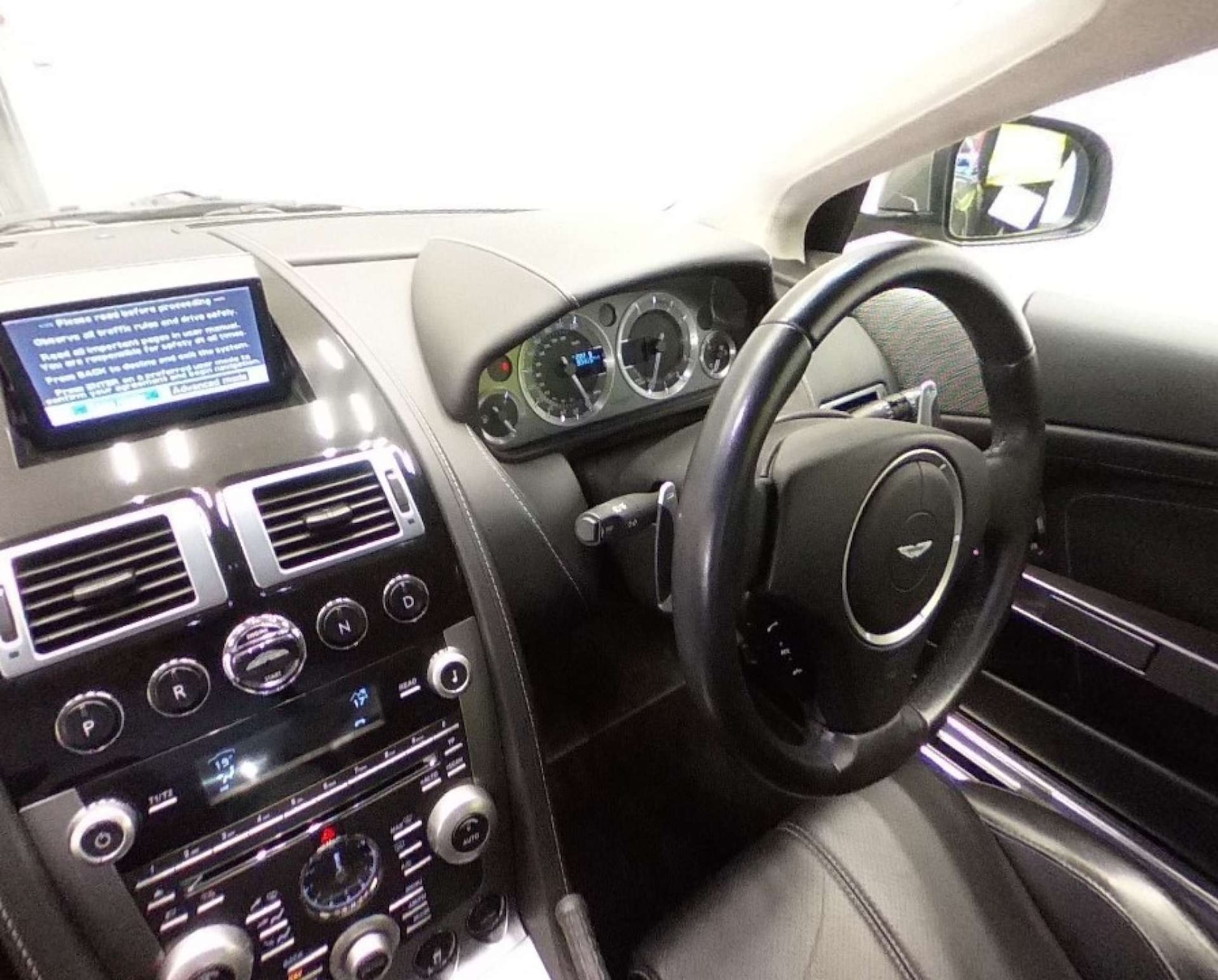 Used Aston Martin DB9 2010 for sale - 76367328: Photo 17