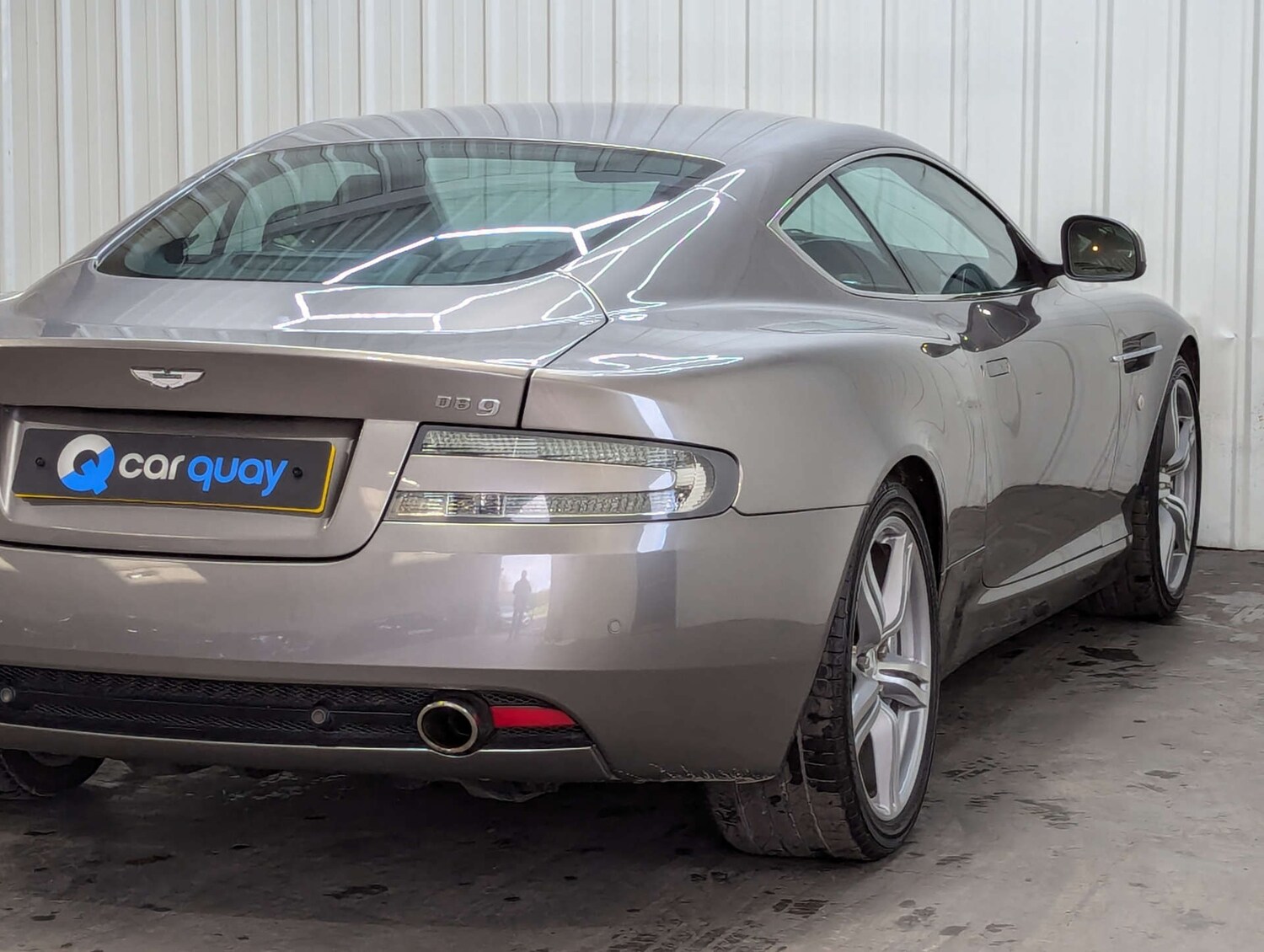 Used Aston Martin DB9 2010 for sale - 76367328: Photo 37