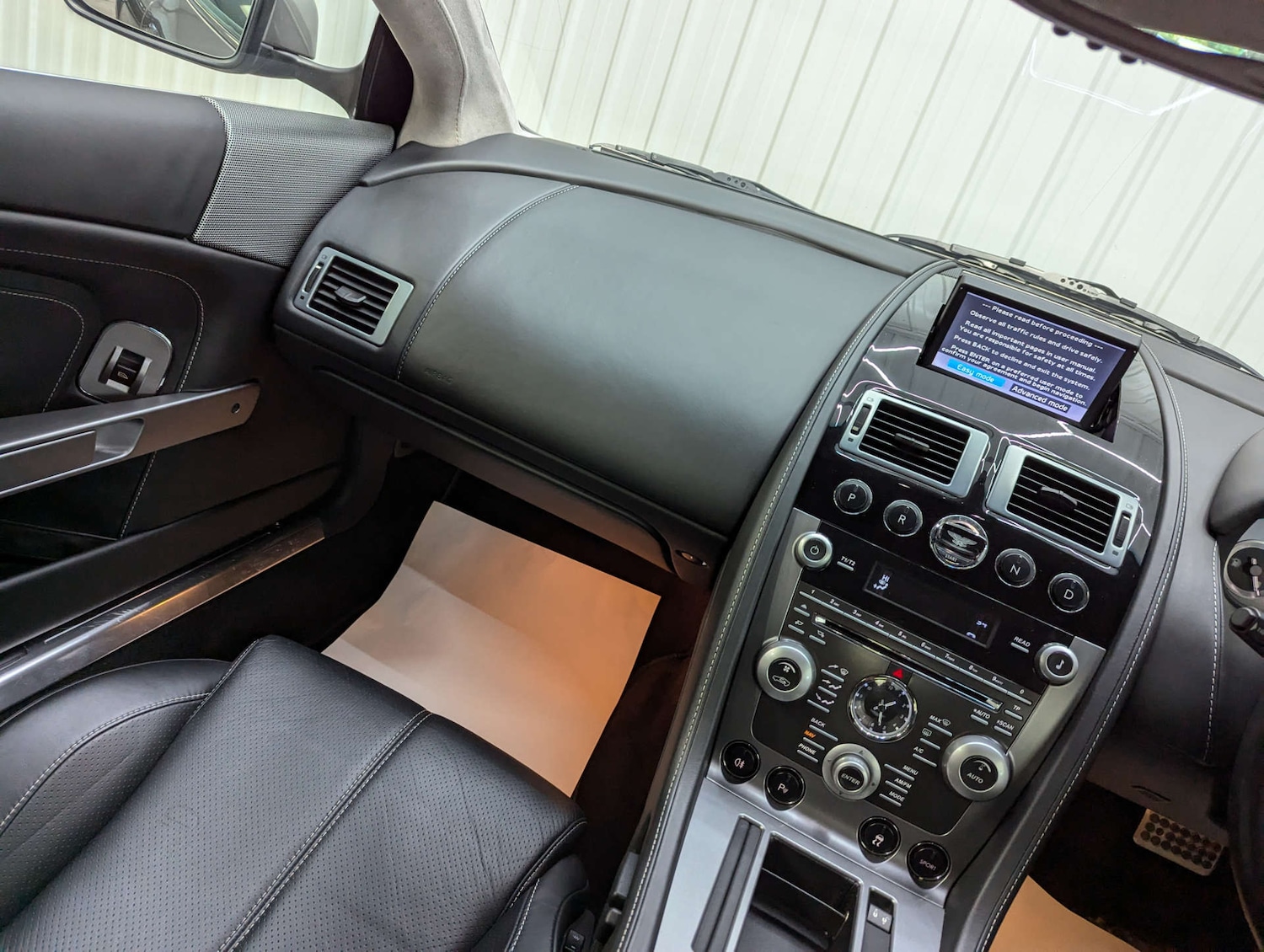 Used Aston Martin DB9 2010 for sale - 76367328: Photo 45