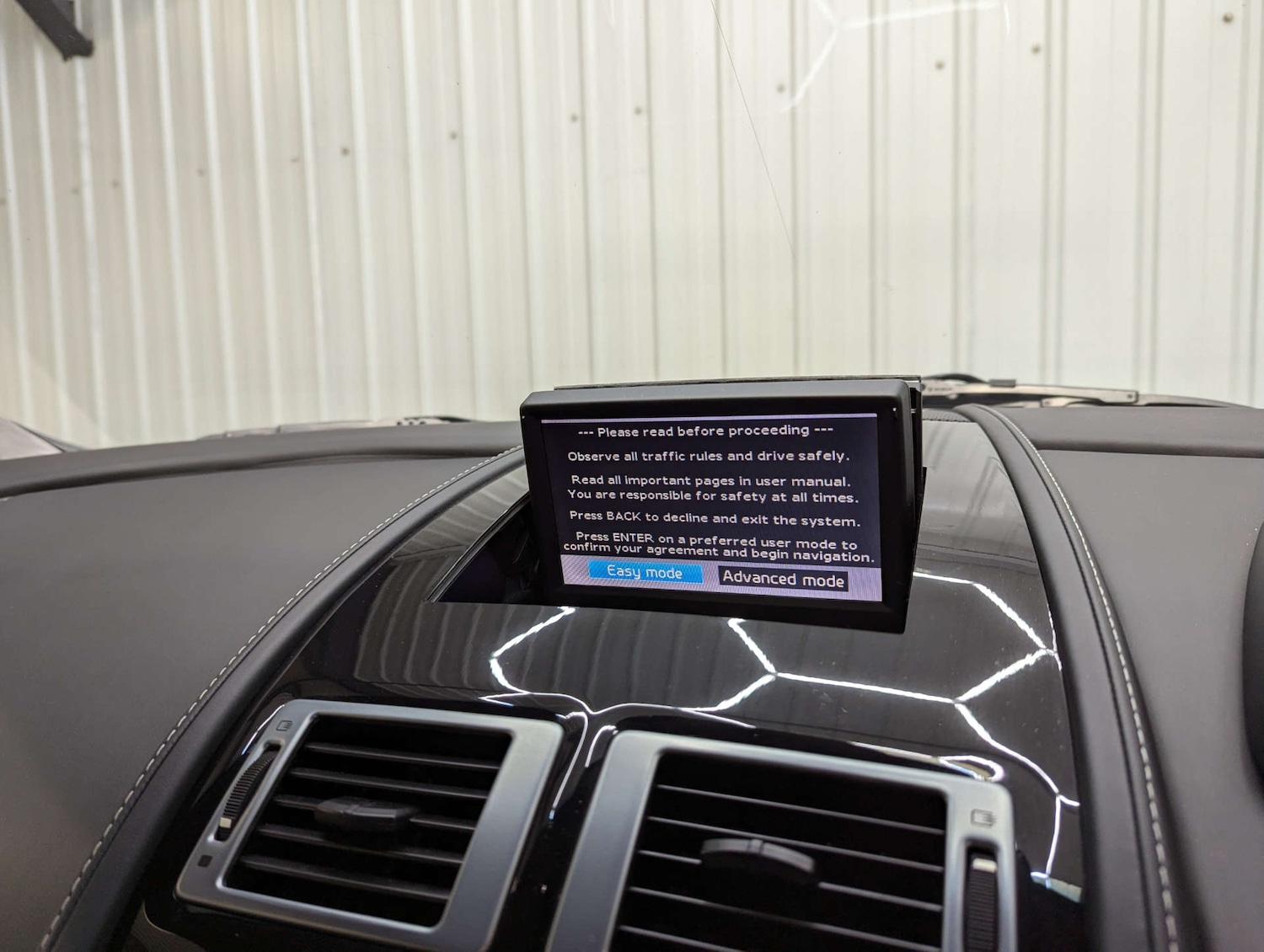 Used Aston Martin DB9 2010 for sale - 76367328: Photo 67