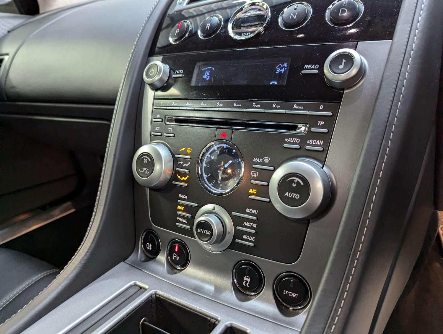 Used Aston Martin DB9 2010 for sale - 76367328: Photo 69