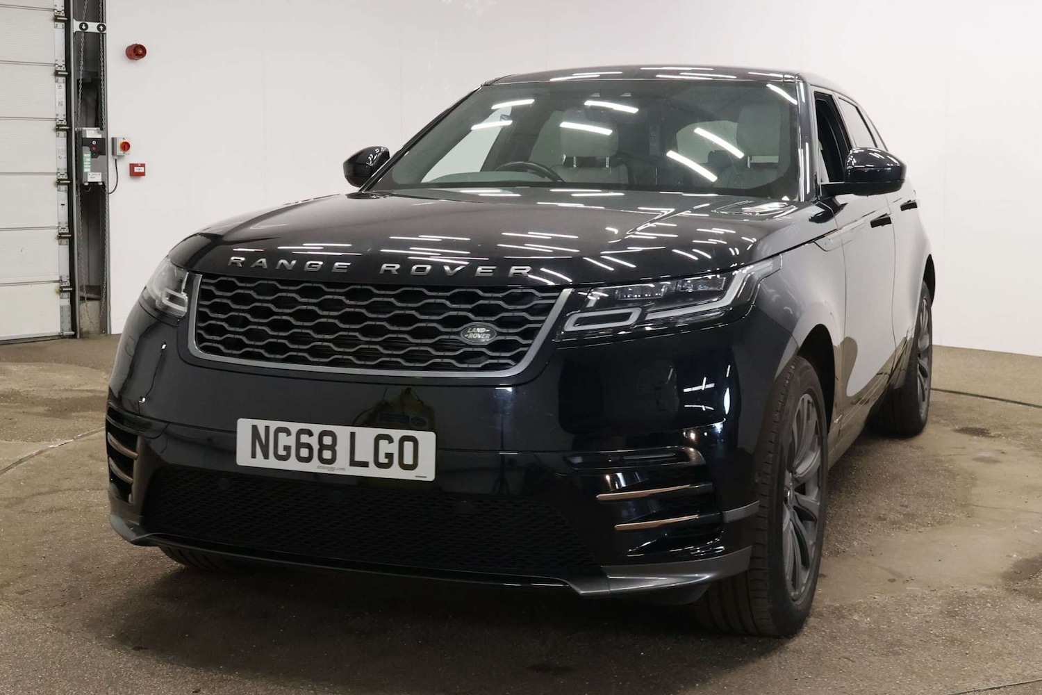 Used Land Rover Range Rover Velar 2019 for sale - 77655664: Photo 13
