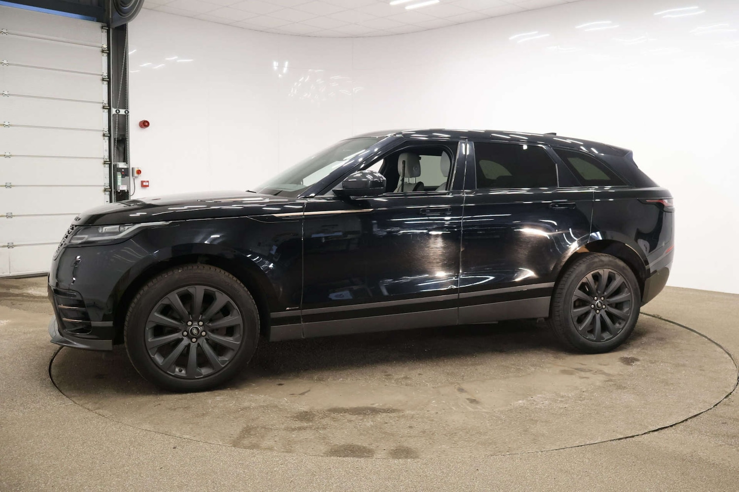 Used Land Rover Range Rover Velar 2019 for sale - 77655664: Photo 9