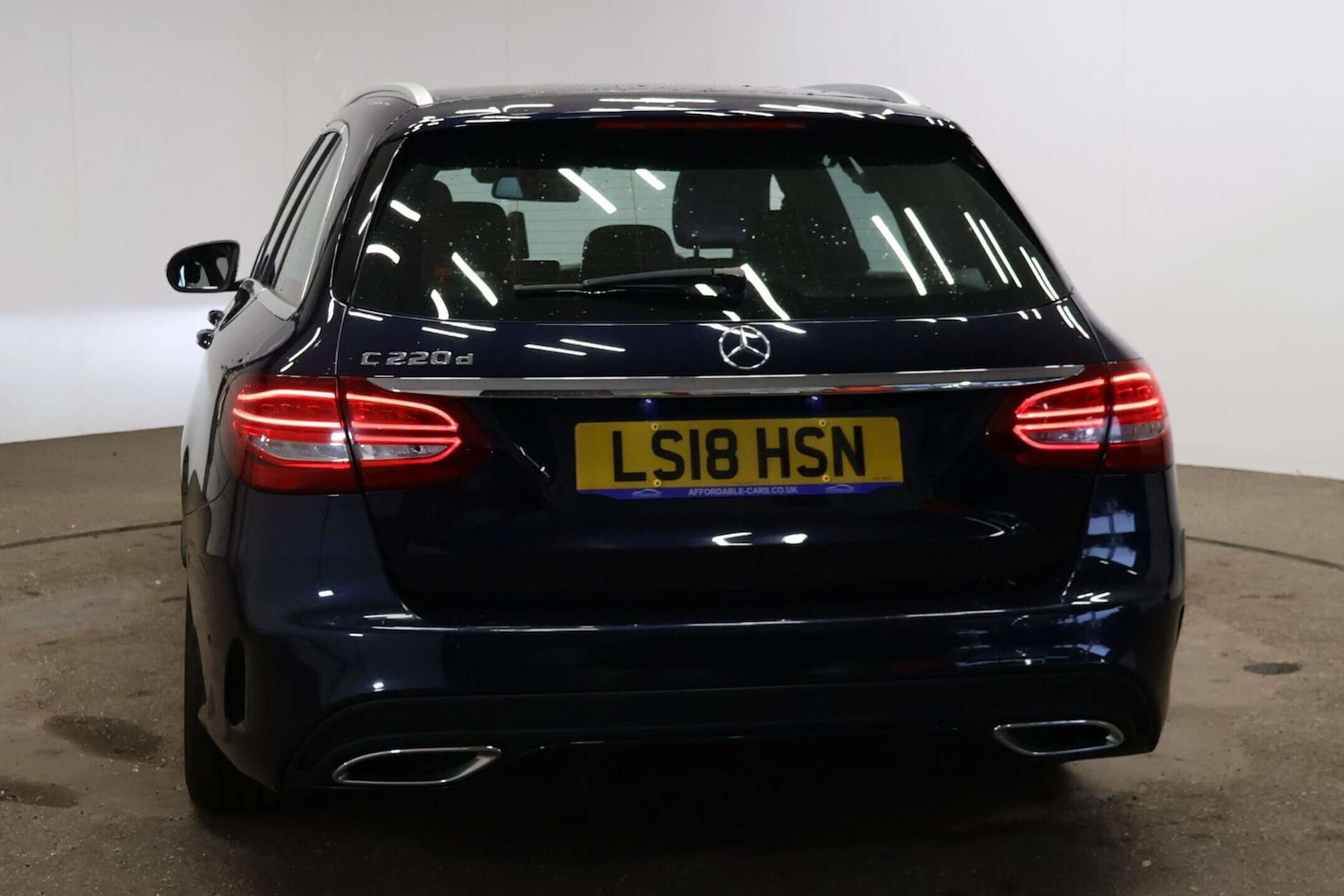 Used Mercedes-Benz C Class 2018 for sale - 76343736: Photo 13