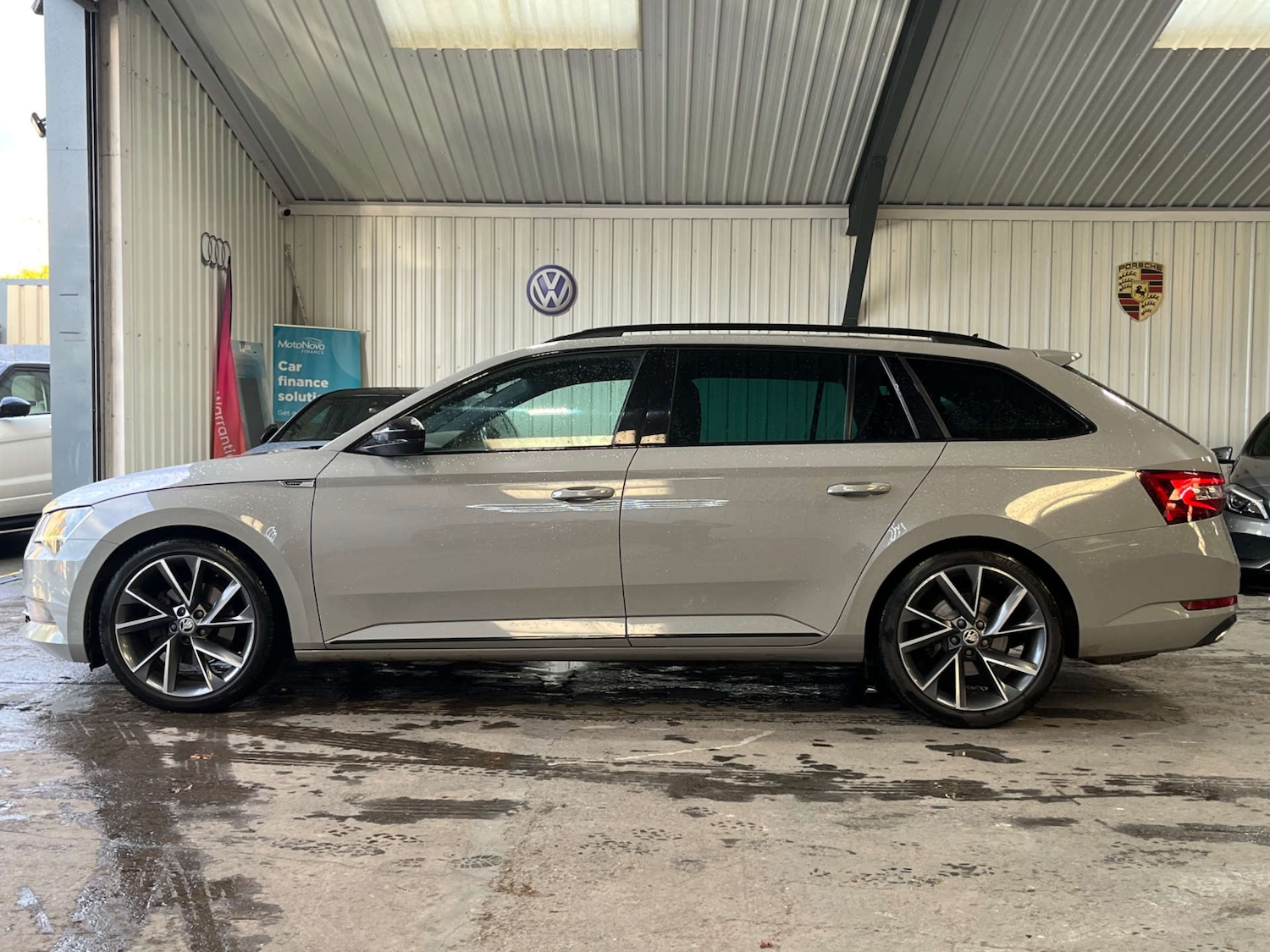 Used Skoda Superb 2019 for sale - 76830101: Photo 17