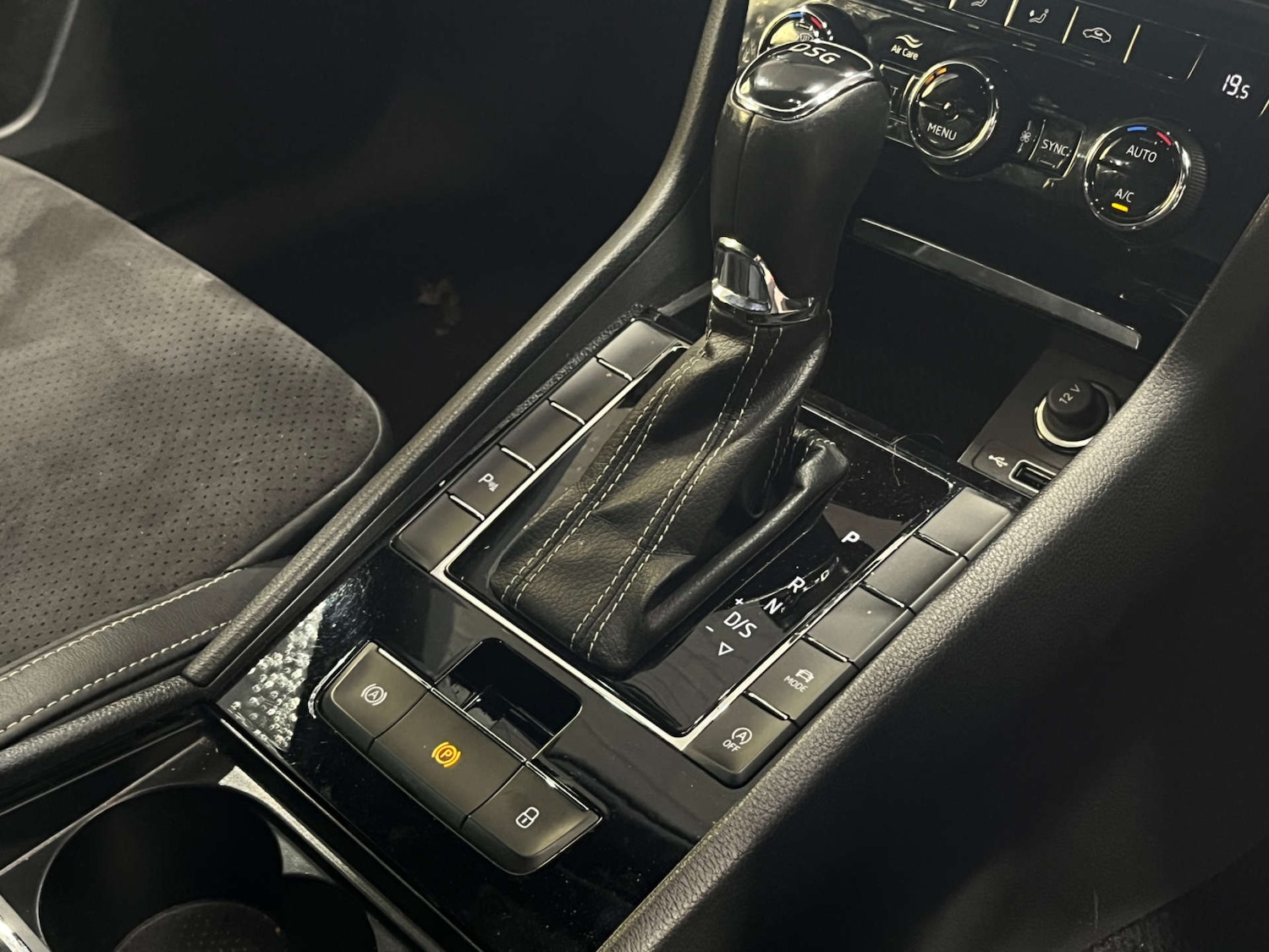 Used Skoda Superb 2019 for sale - 76830101: Photo 25