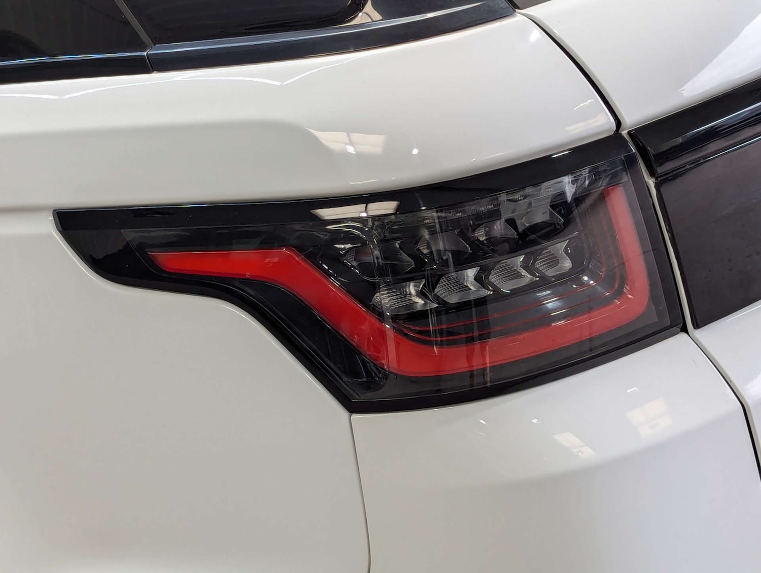 Used Land Rover Range Rover Sport 2016 for sale - 76352603: Photo 43