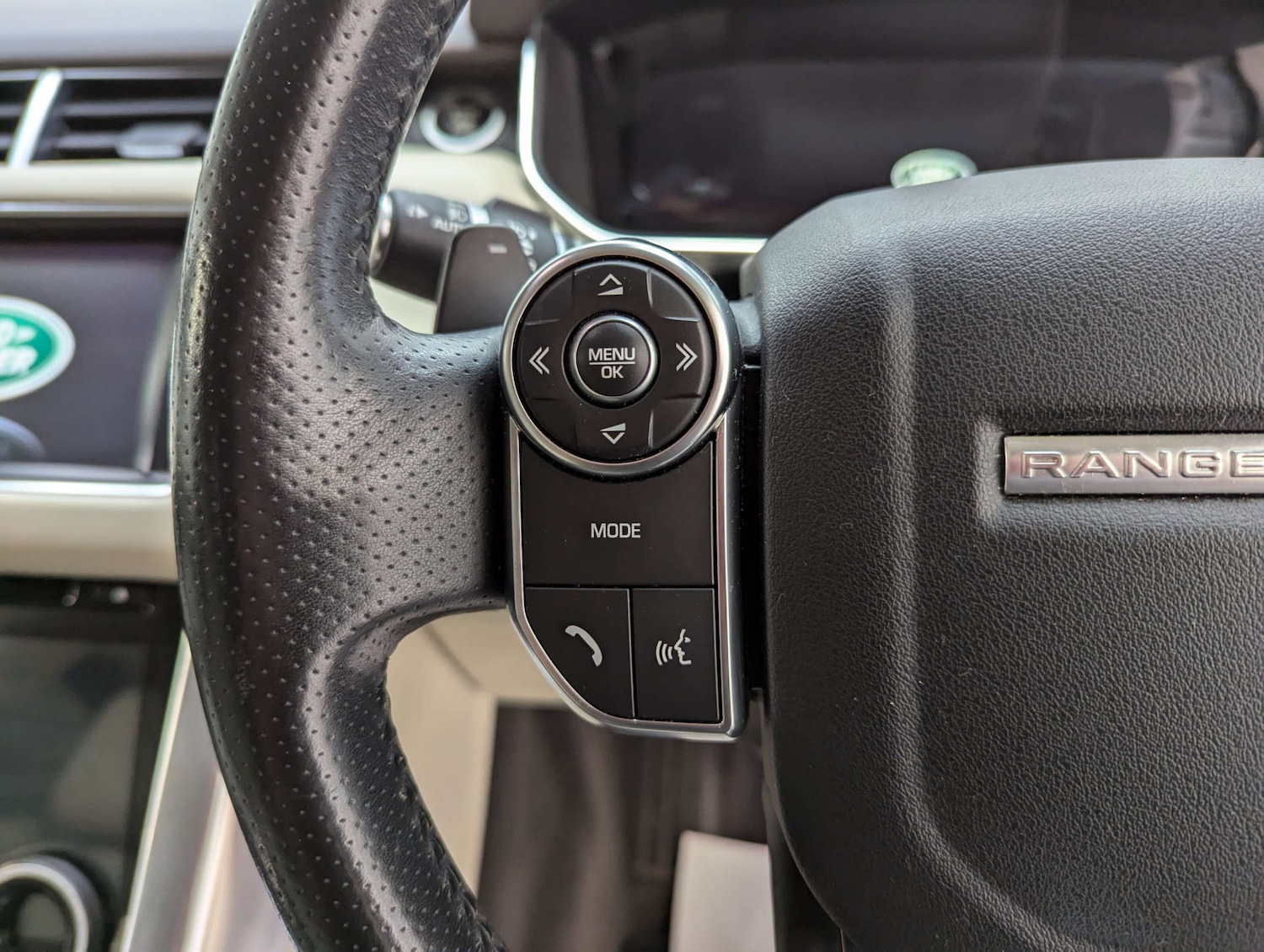 Used Land Rover Range Rover Sport 2016 for sale - 76352603: Photo 75