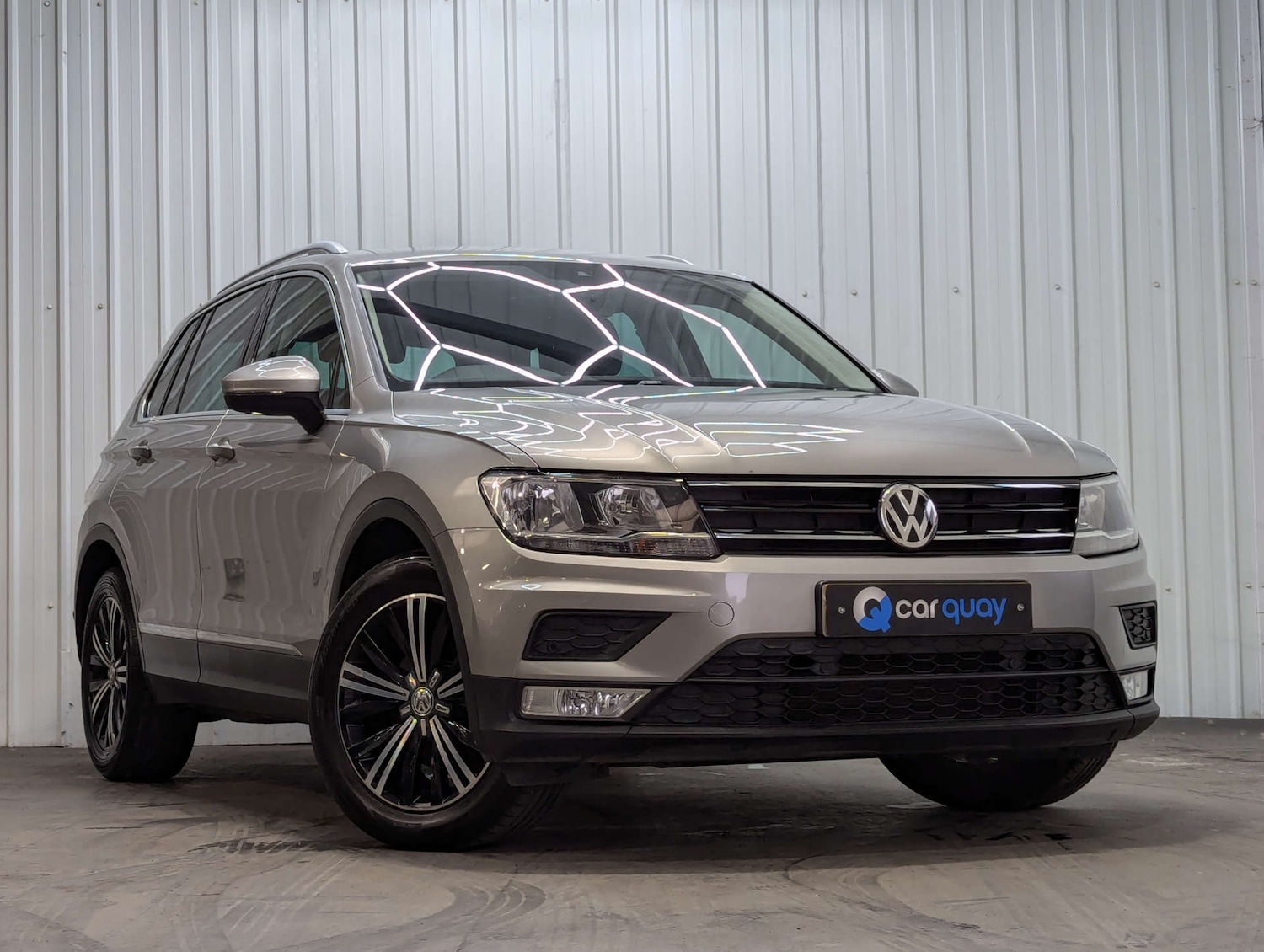 Used Volkswagen Tiguan 2016 for sale - 76363937: Photo 4