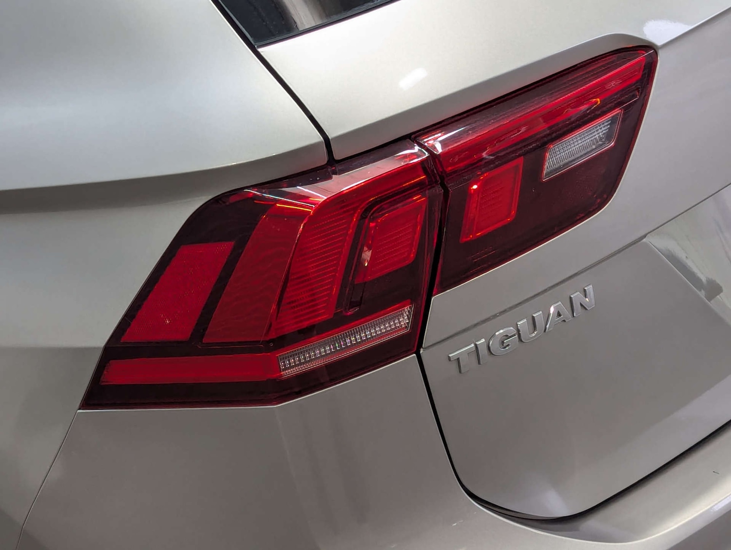 Used Volkswagen Tiguan 2016 for sale - 76363937: Photo 42