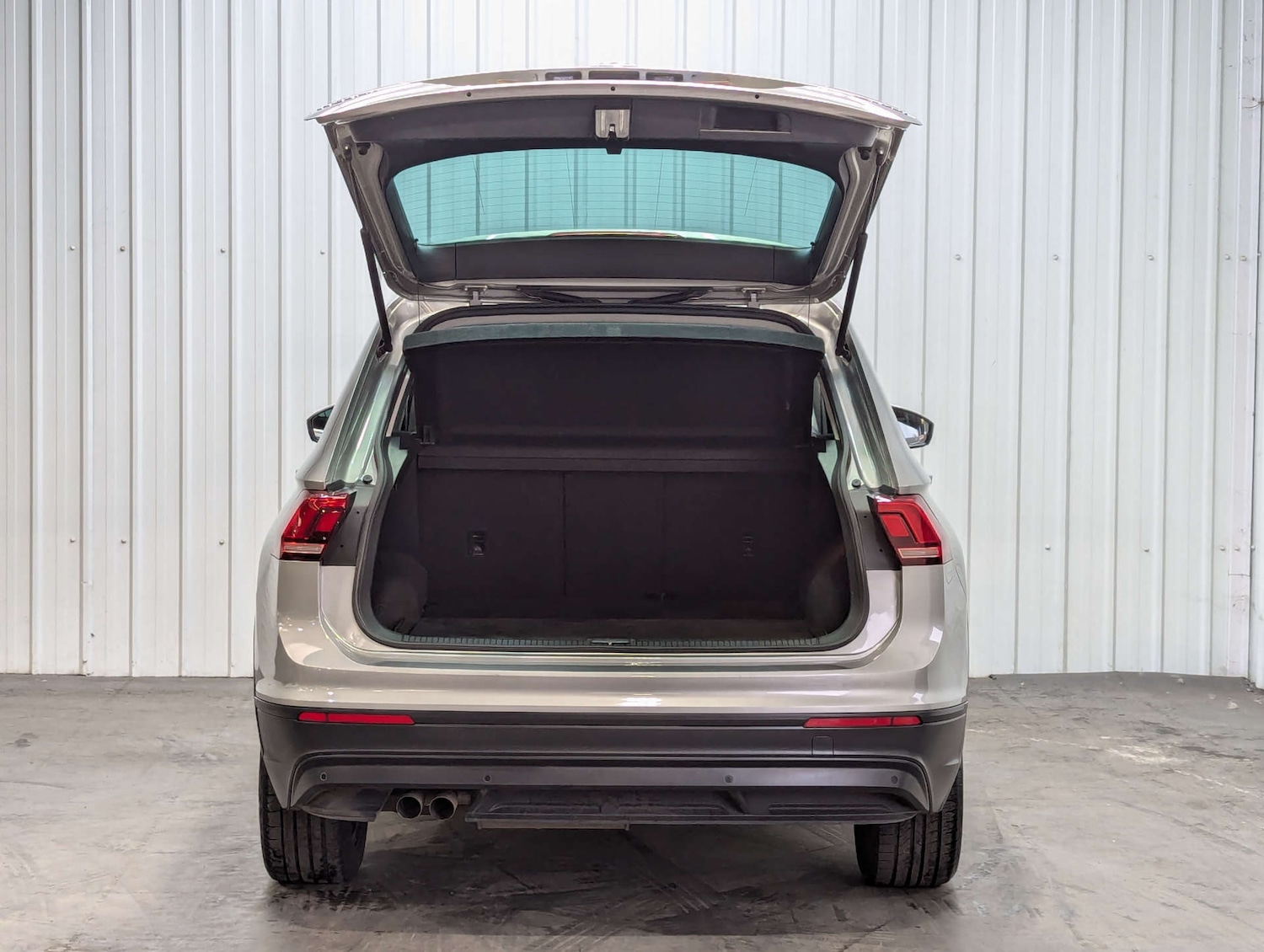 Used Volkswagen Tiguan 2016 for sale - 76363937: Photo 44