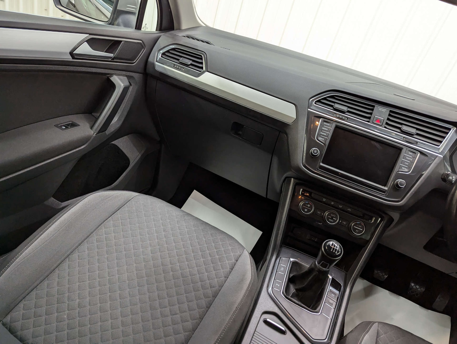 Used Volkswagen Tiguan 2016 for sale - 76363937: Photo 48