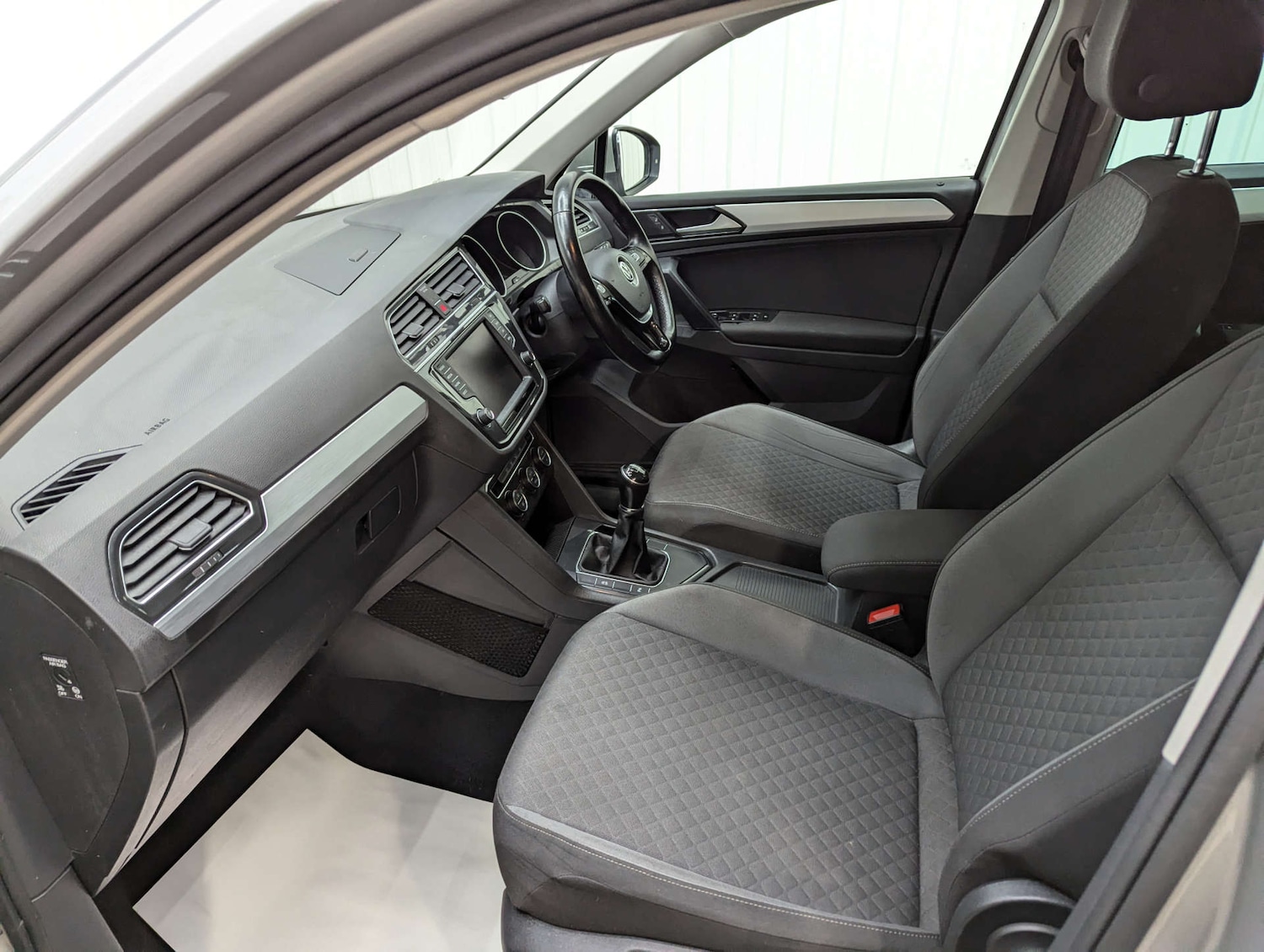 Used Volkswagen Tiguan 2016 for sale - 76363937: Photo 56