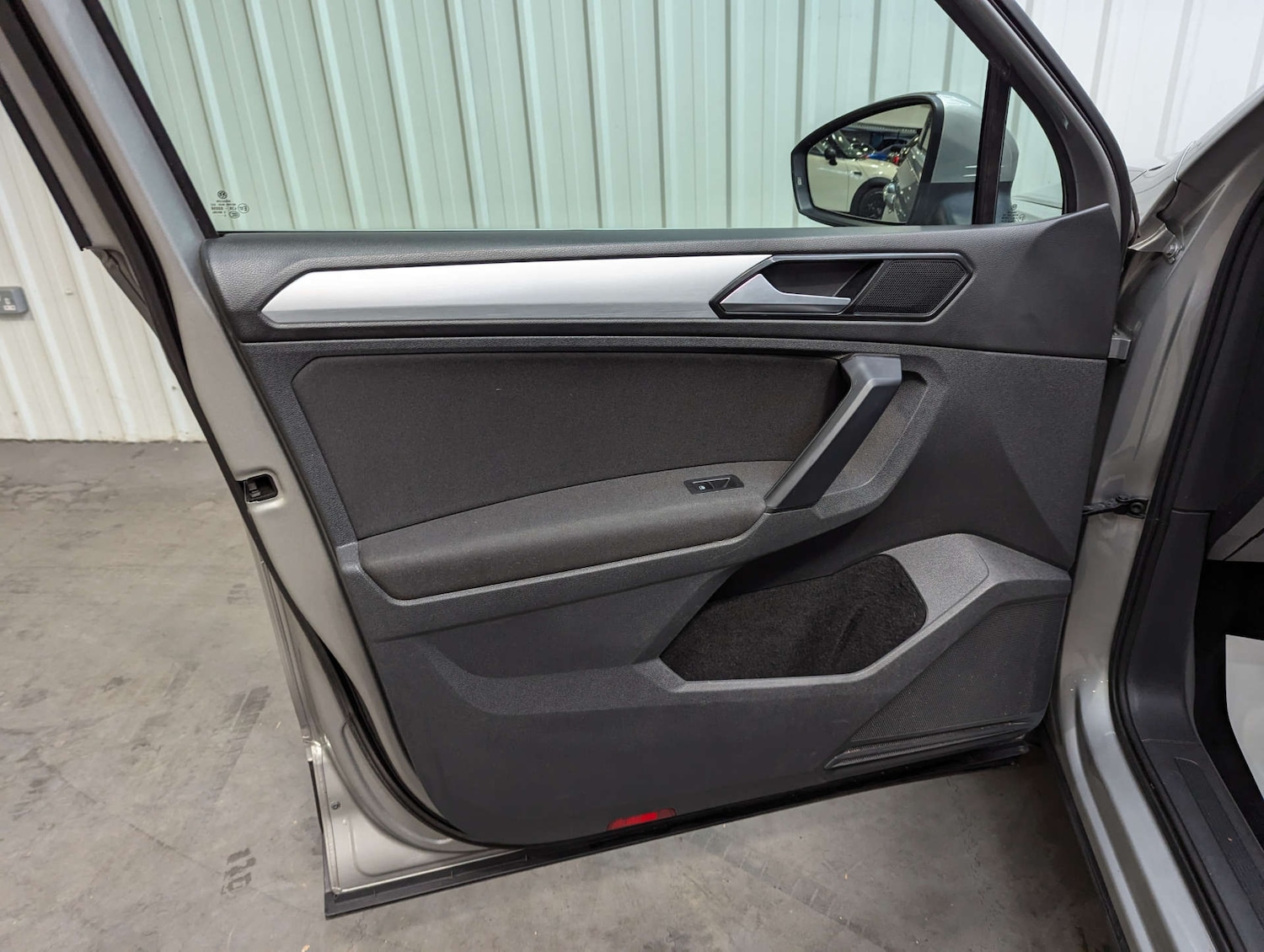 Used Volkswagen Tiguan 2016 for sale - 76363937: Photo 60