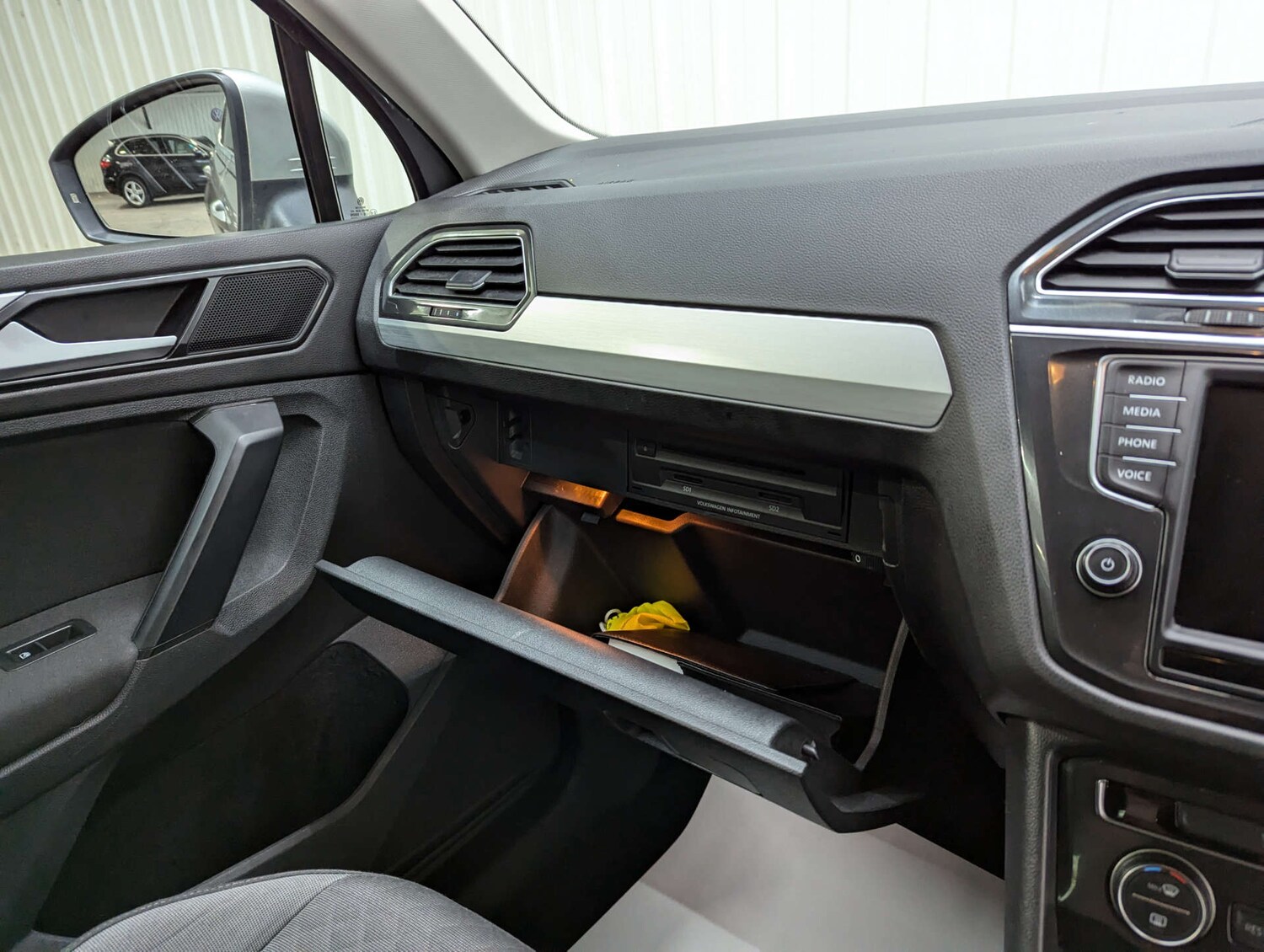 Used Volkswagen Tiguan 2016 for sale - 76363937: Photo 87