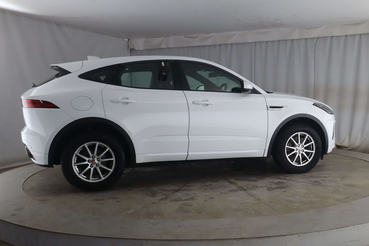 Used Jaguar E-Pace 2018 for sale - 77548547: Photo 9