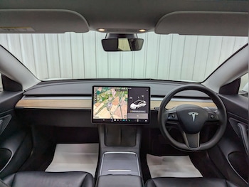 Used Tesla Model 3 2020 for sale - 76931775: Photo