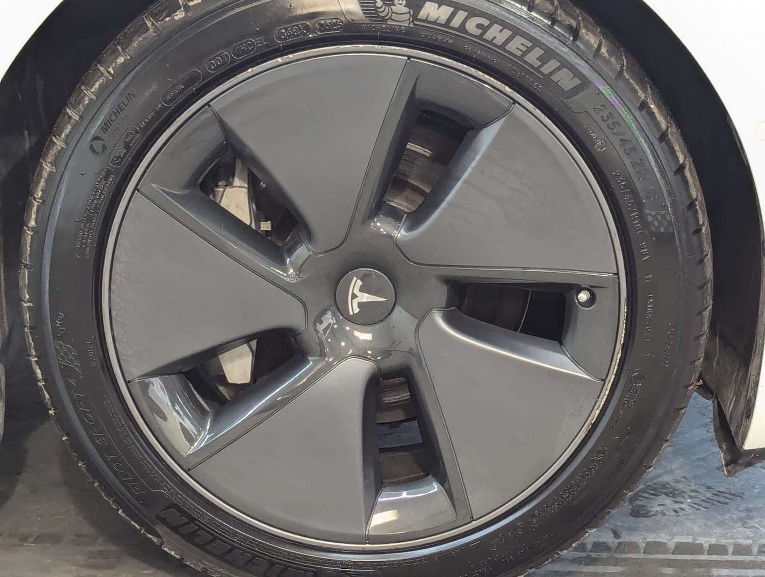 Used Tesla Model 3 2020 for sale - 76931775: Photo 30