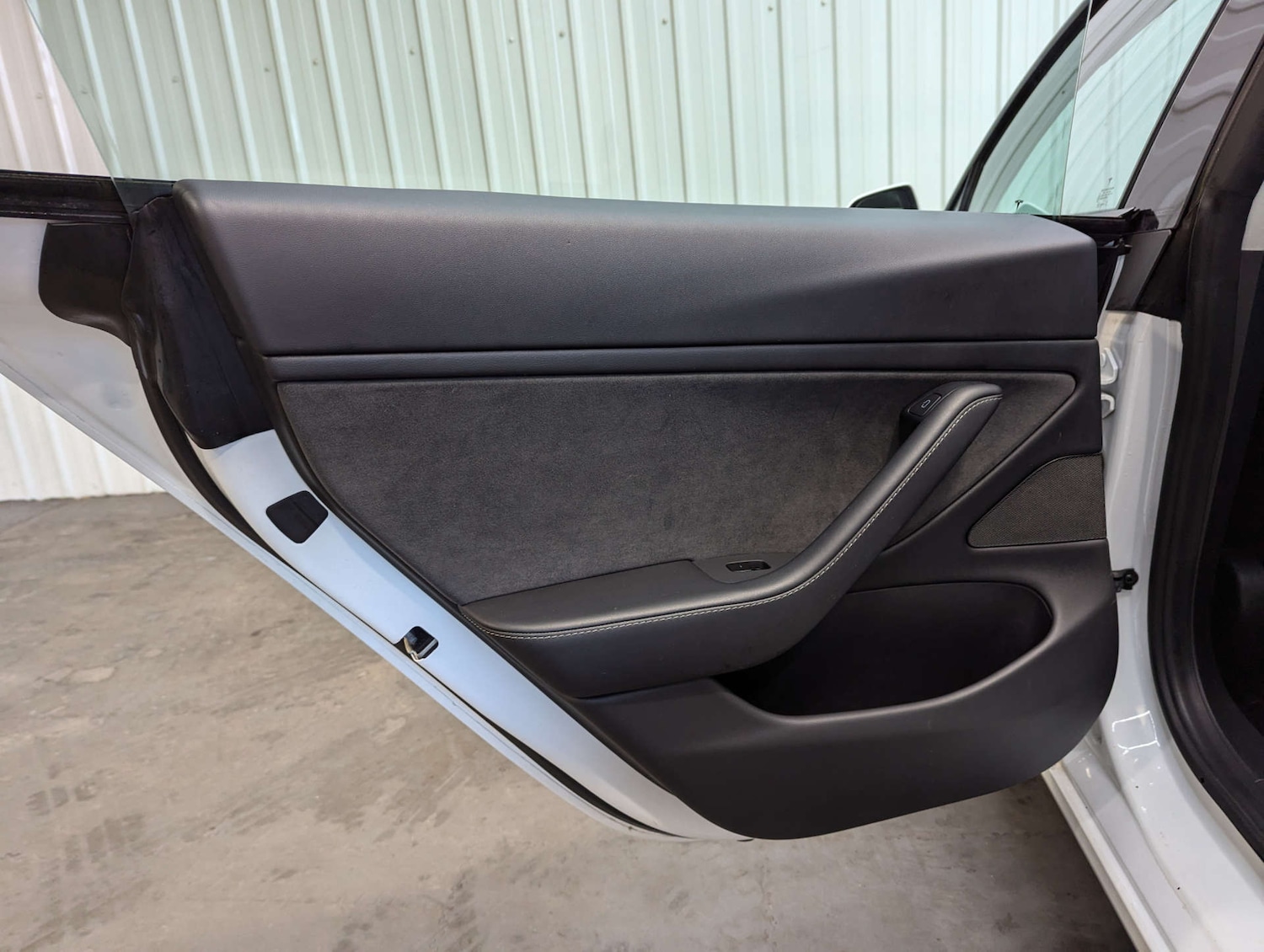 Used Tesla Model 3 2020 for sale - 76931775: Photo 69