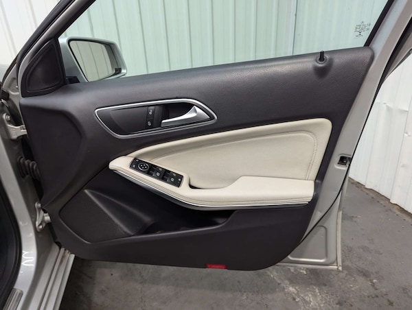 Used Mercedes-Benz A-Class 2018 for sale - 76278201: Photo 46