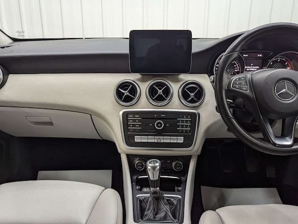 Used Mercedes-Benz A-Class 2018 for sale - 76278201: Photo 65