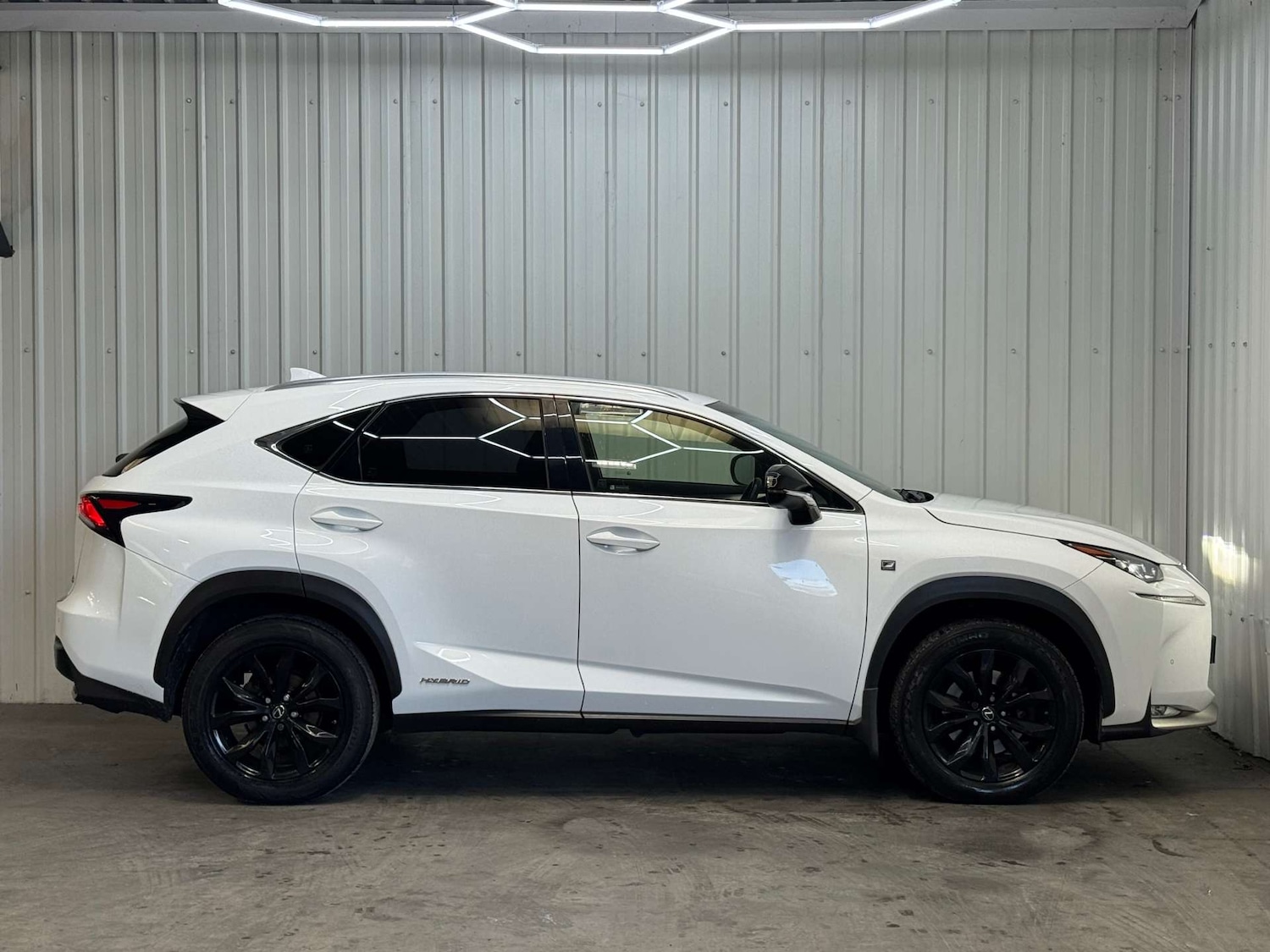 Used Lexus NX 2016 for sale - 76588705: Photo 13