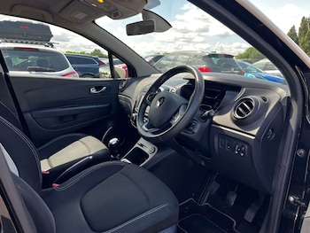Used Renault Captur 2018 for sale - 76005263: Photo 3
