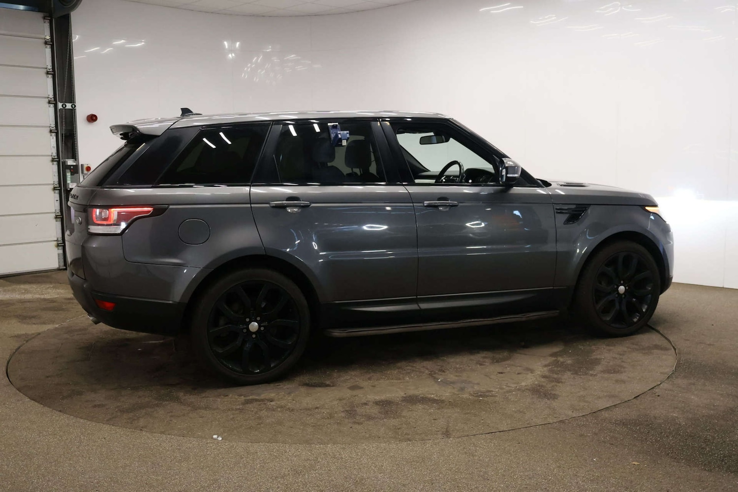 Used Land Rover Range Rover Sport 2015 for sale - 77288545: Photo 9