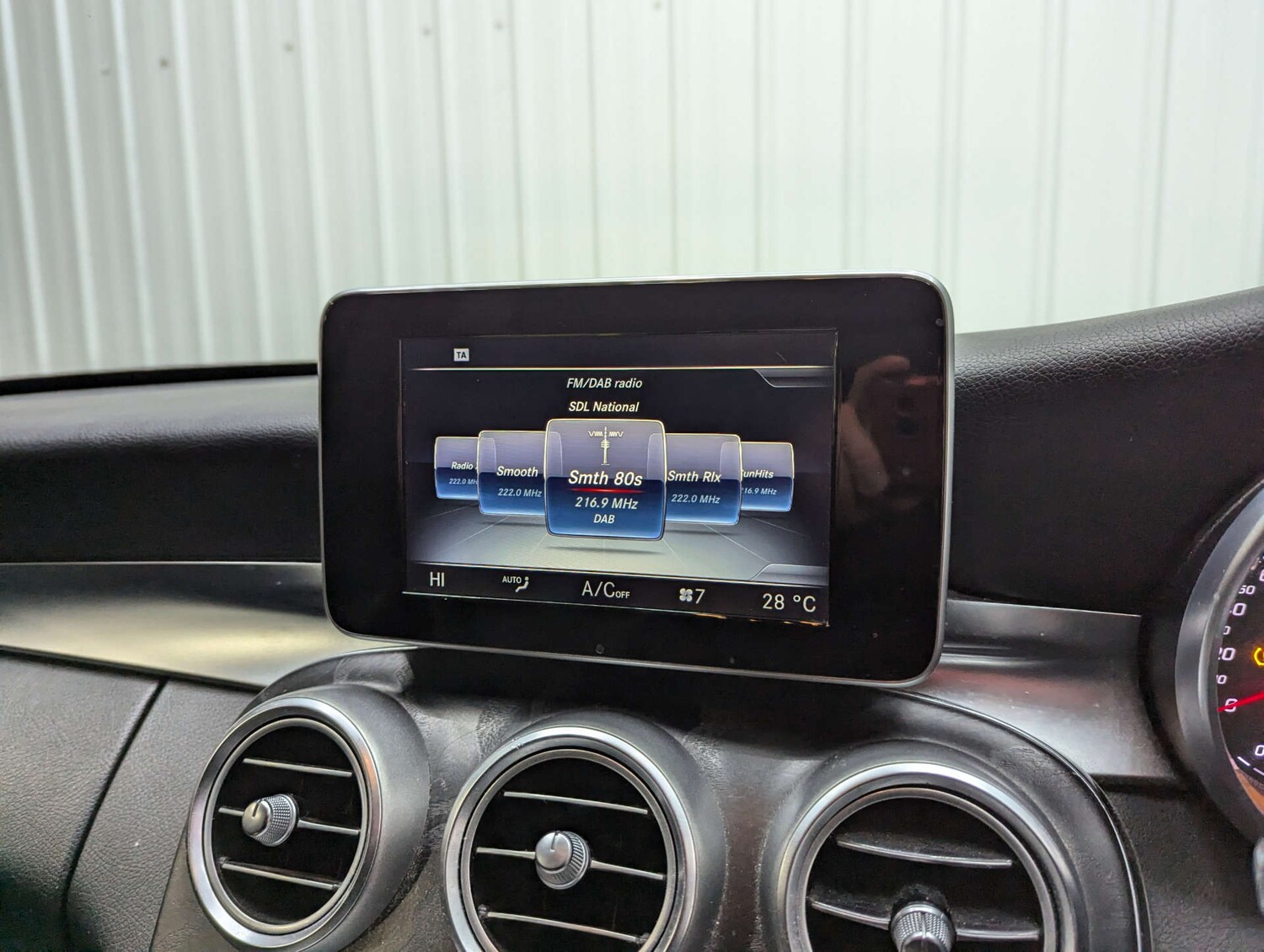 Used Mercedes-Benz C Class 2017 for sale - 77569734: Photo 84