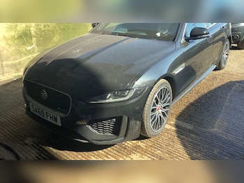 Used Jaguar XE 2019 for sale - 79307245: Photo