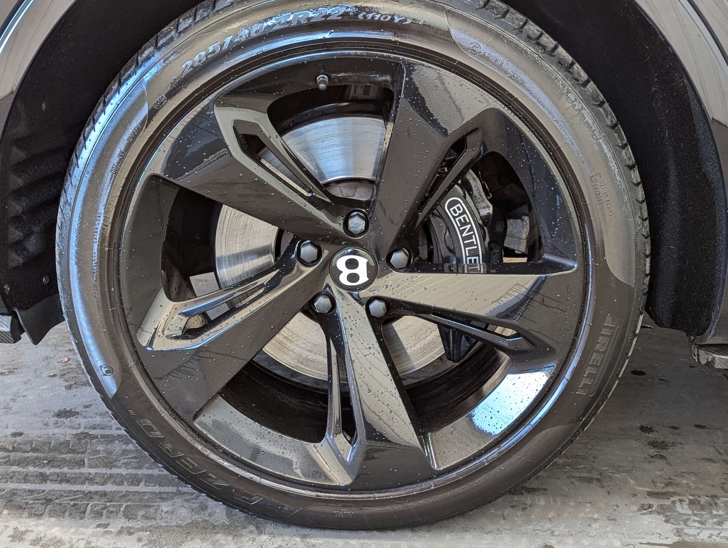 Used Bentley Bentayga 2017 for sale - 77022527: Photo 29