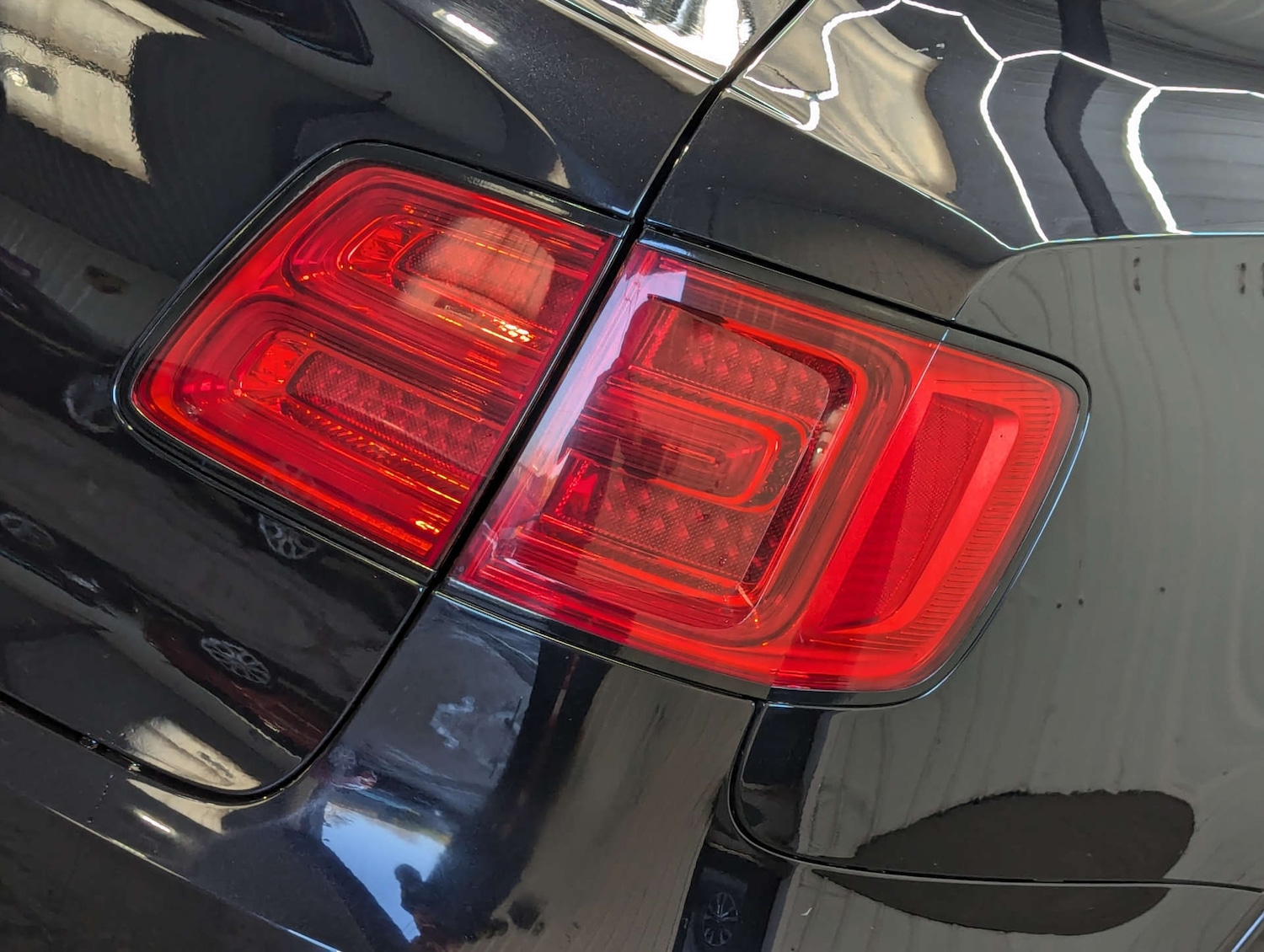 Used Bentley Bentayga 2017 for sale - 77022527: Photo 40