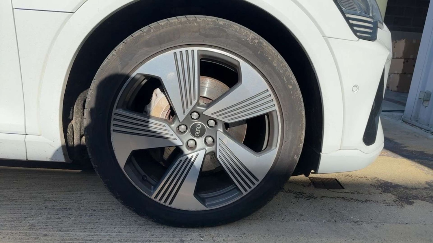 Used Audi e-tron 2021 for sale - 76410699: Photo 16