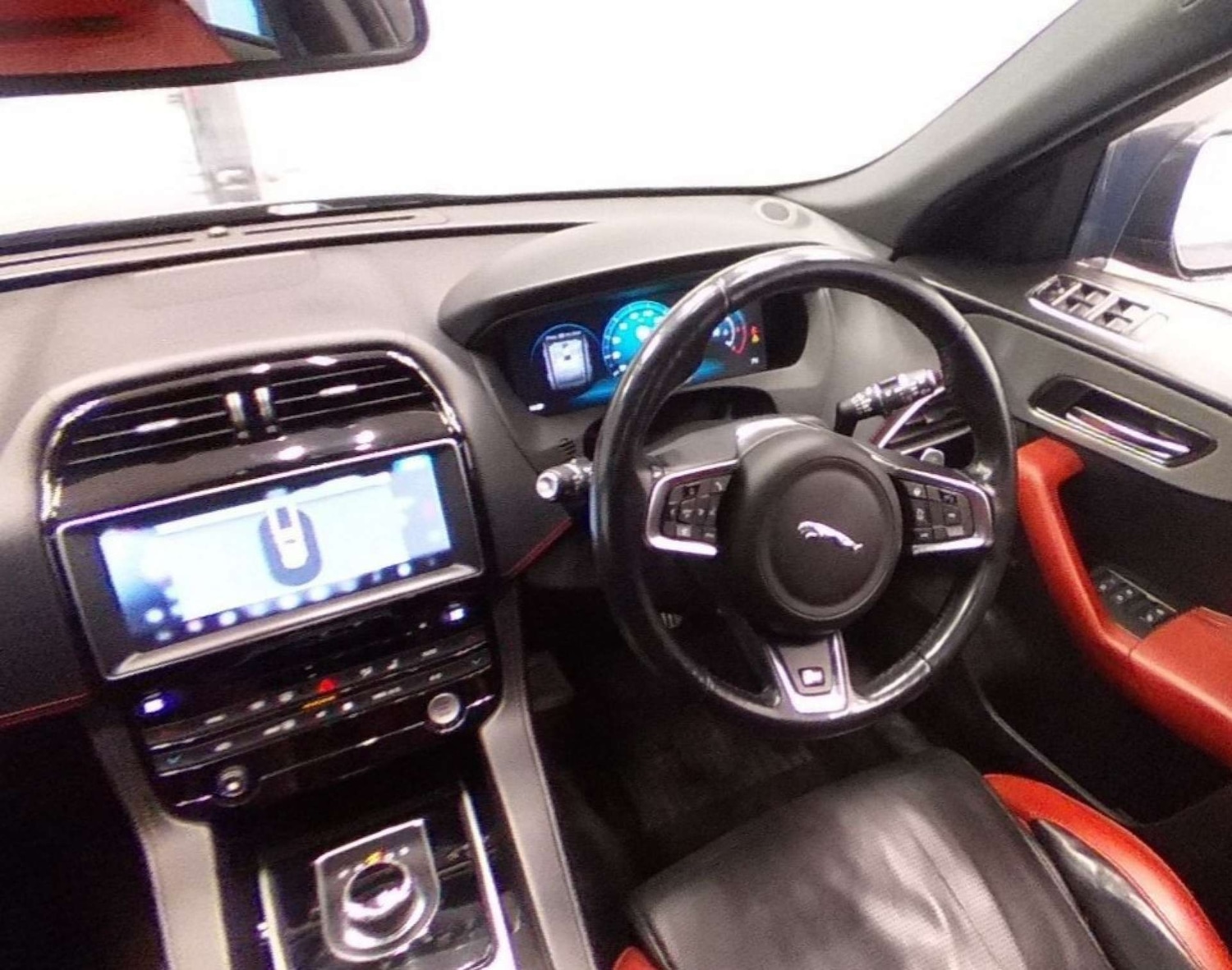 Used Jaguar F-Pace 2016 for sale - 77289423: Photo 19