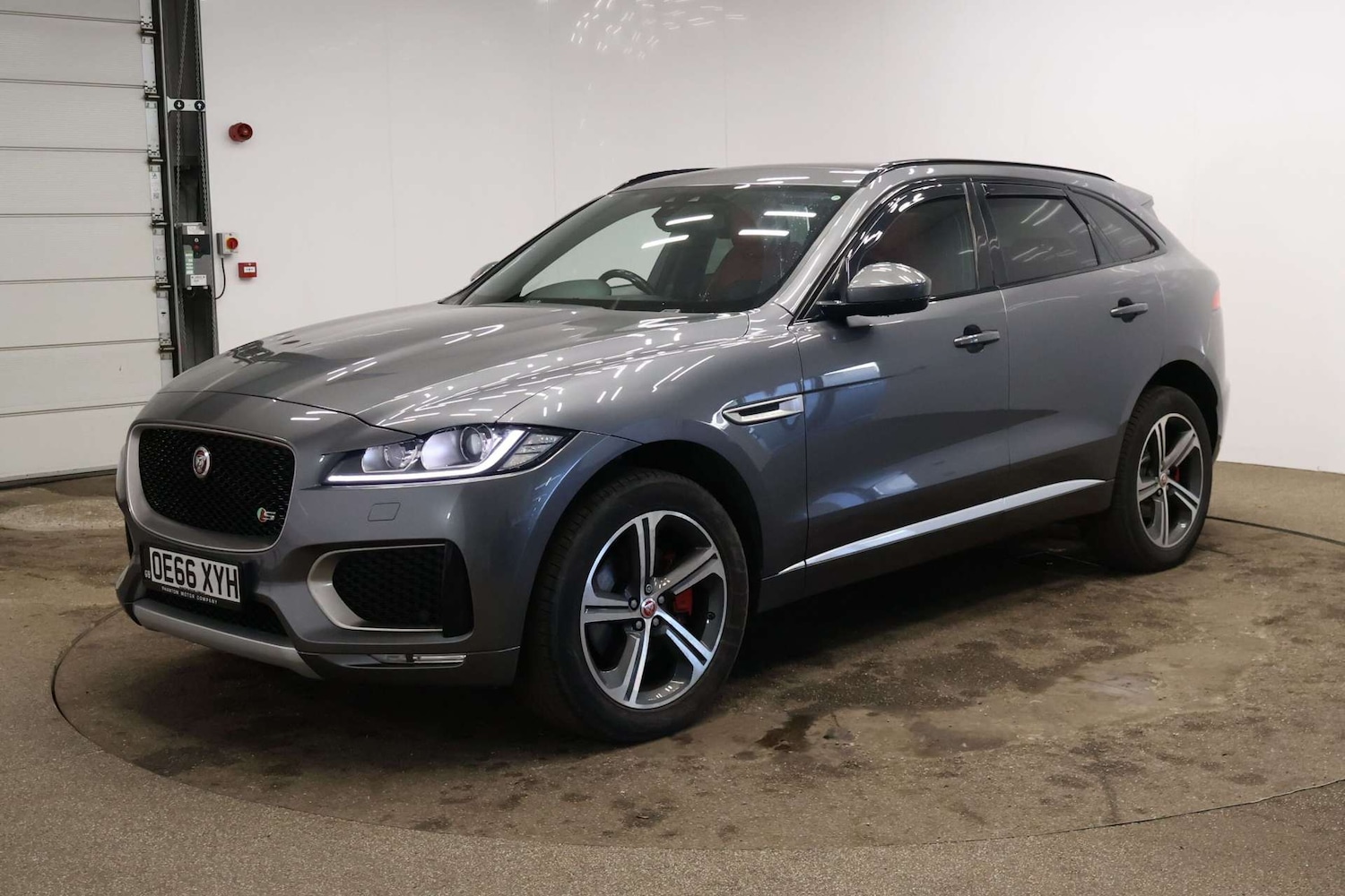 Used Jaguar F-Pace 2016 for sale - 77289423: Photo 21