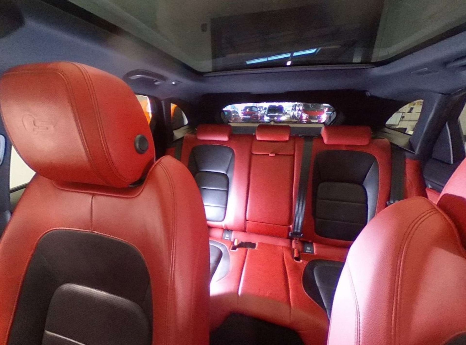 Used Jaguar F-Pace 2016 for sale - 77289423: Photo 3