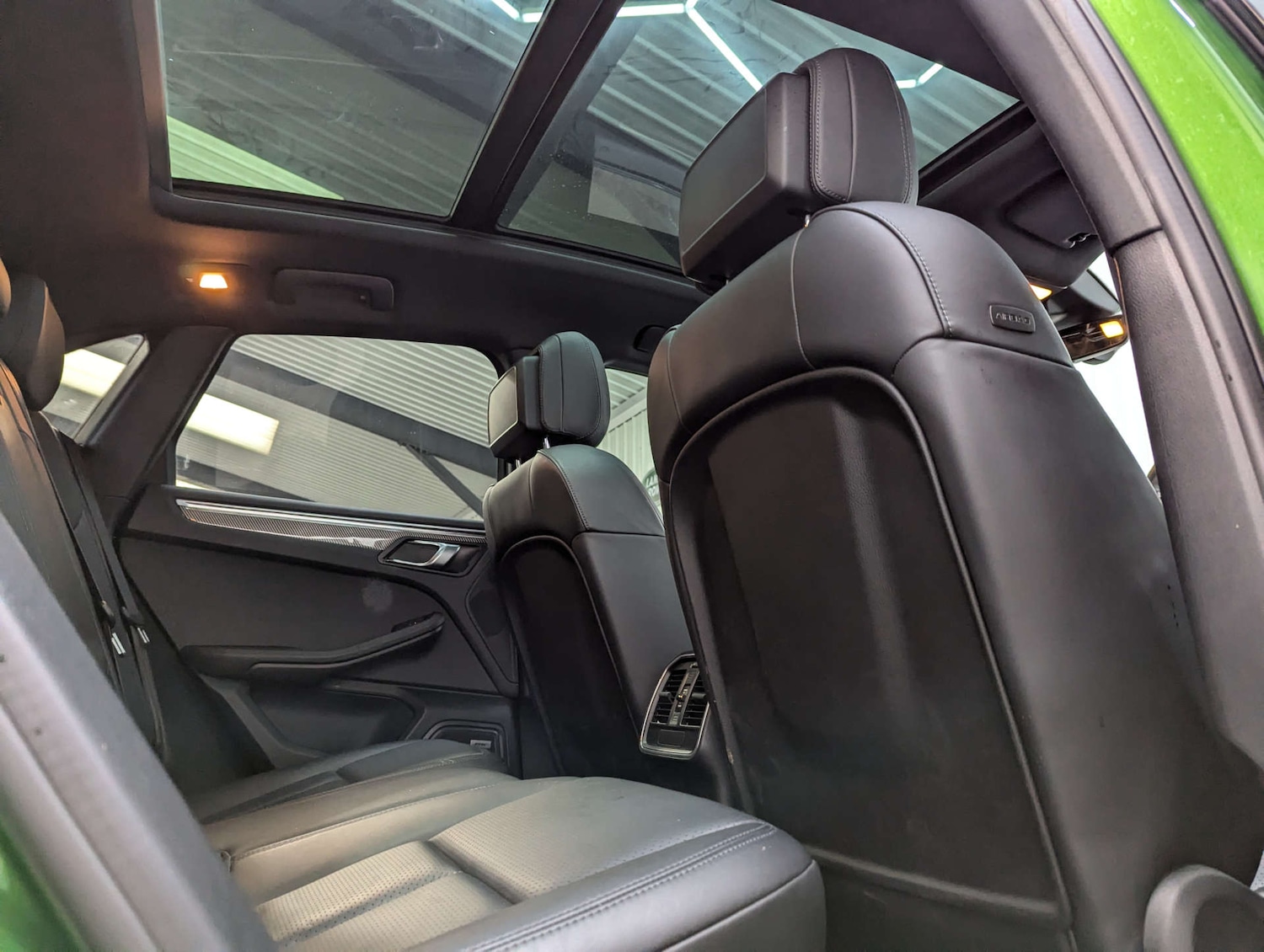 Used Porsche Macan 2019 for sale - 76497670: Photo 61