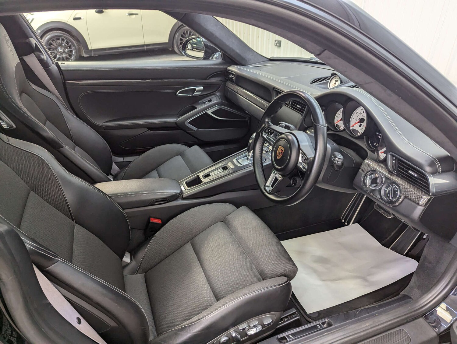 Used Porsche 911 2017 for sale - 76005392: Photo 45