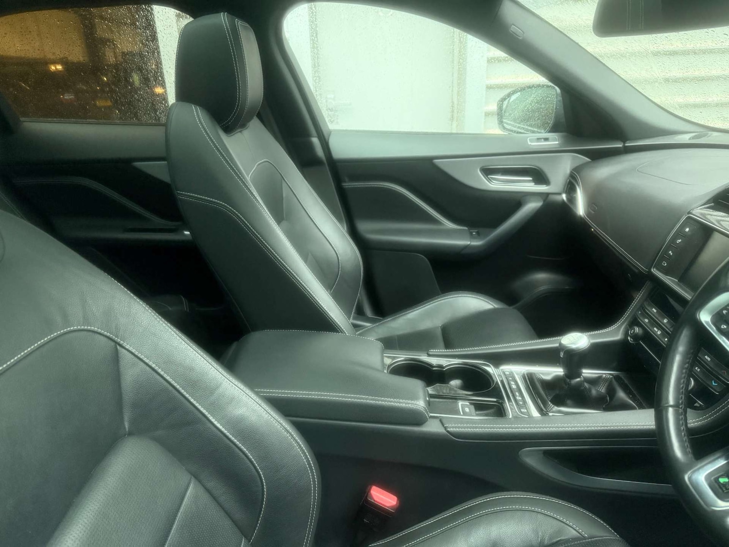 Used Jaguar F-Pace 2018 for sale - 76978043: Photo 4