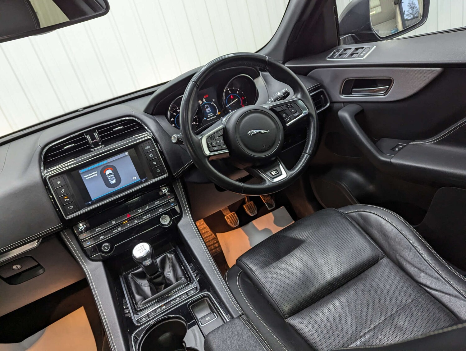 Used Jaguar F-Pace 2018 for sale - 76978043: Photo 46