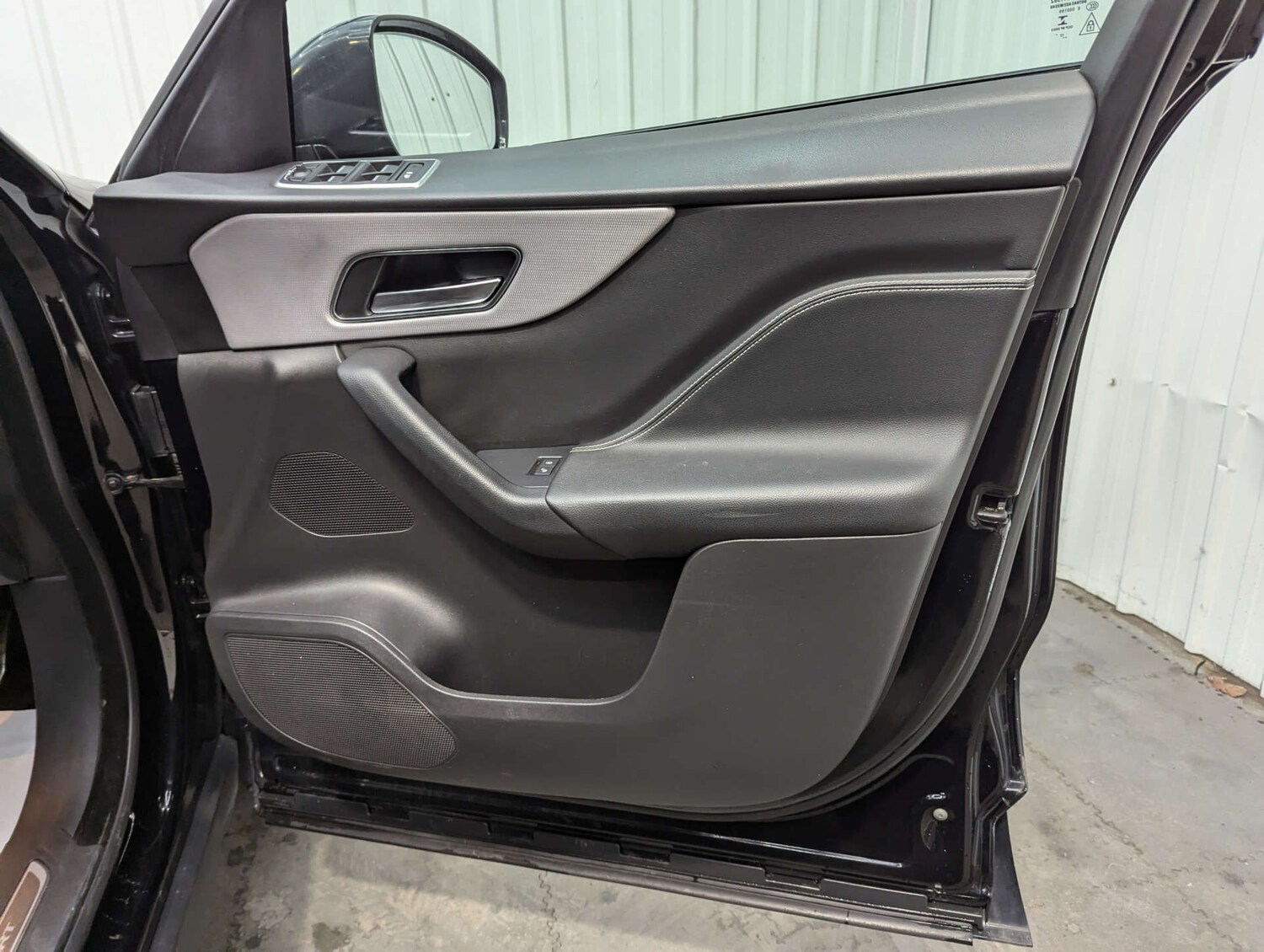 Used Jaguar F-Pace 2018 for sale - 76978043: Photo 52