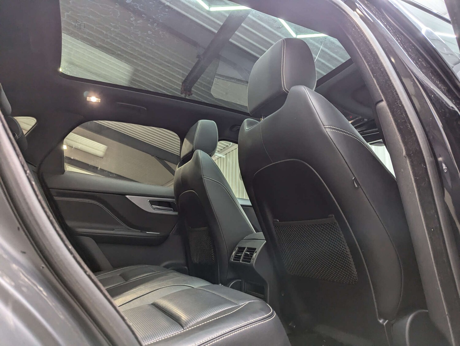 Used Jaguar F-Pace 2018 for sale - 76978043: Photo 59