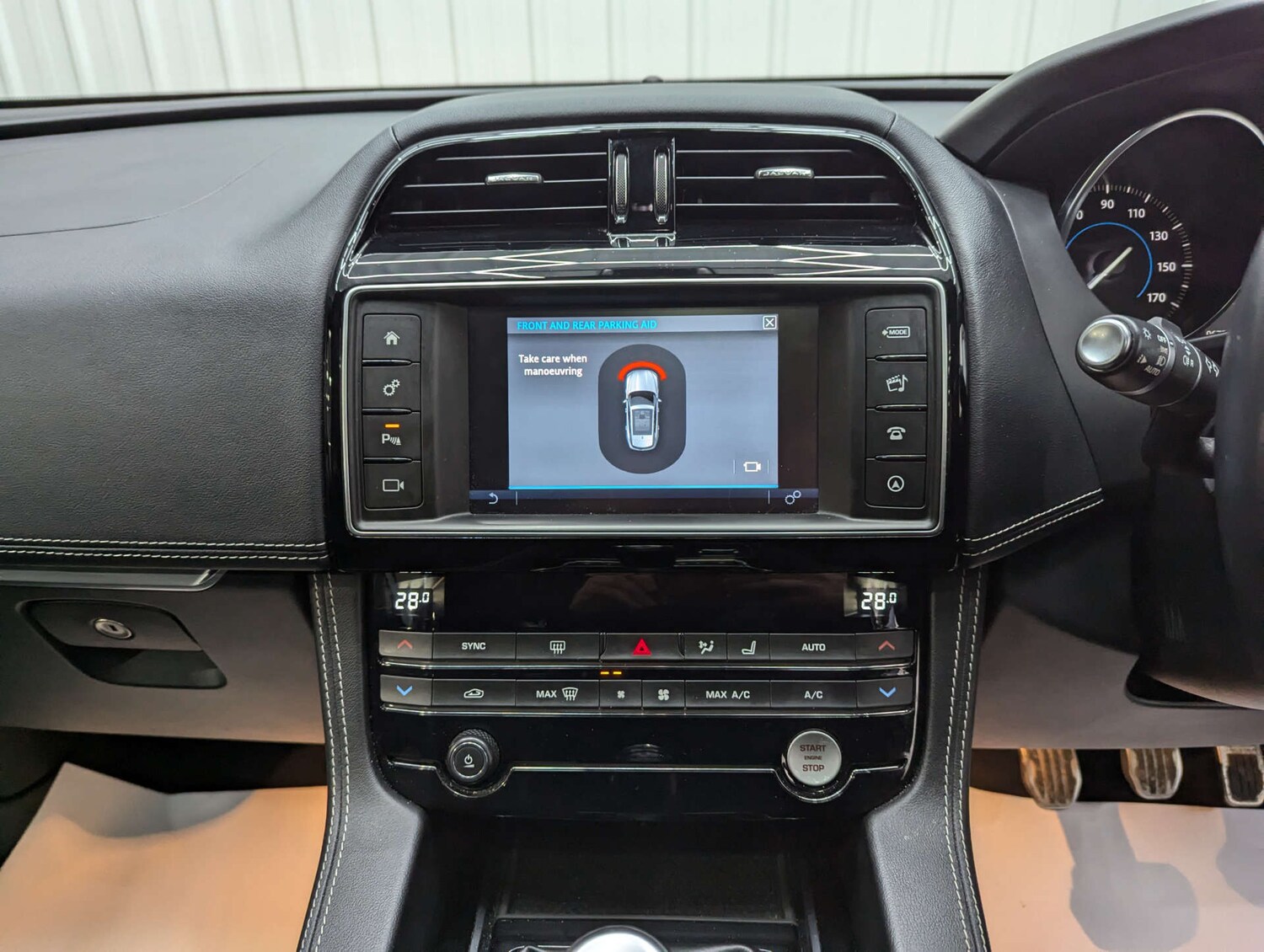 Used Jaguar F-Pace 2018 for sale - 76978043: Photo 81