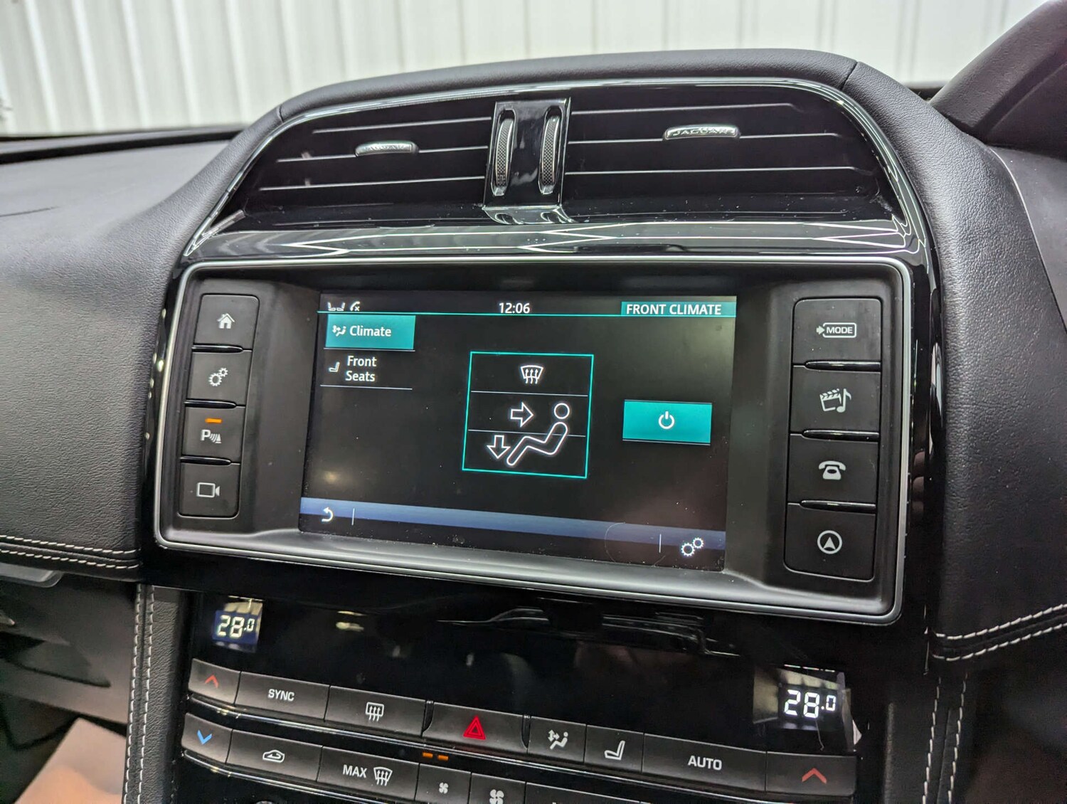 Used Jaguar F-Pace 2018 for sale - 76978043: Photo 89