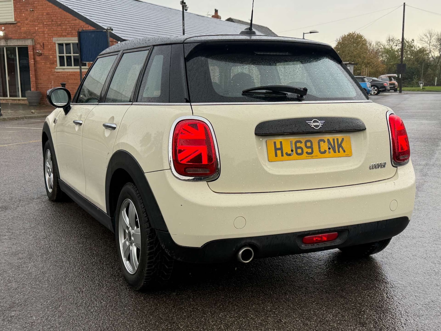 Used MINI Hatch 2019 for sale - 76401883: Photo 17