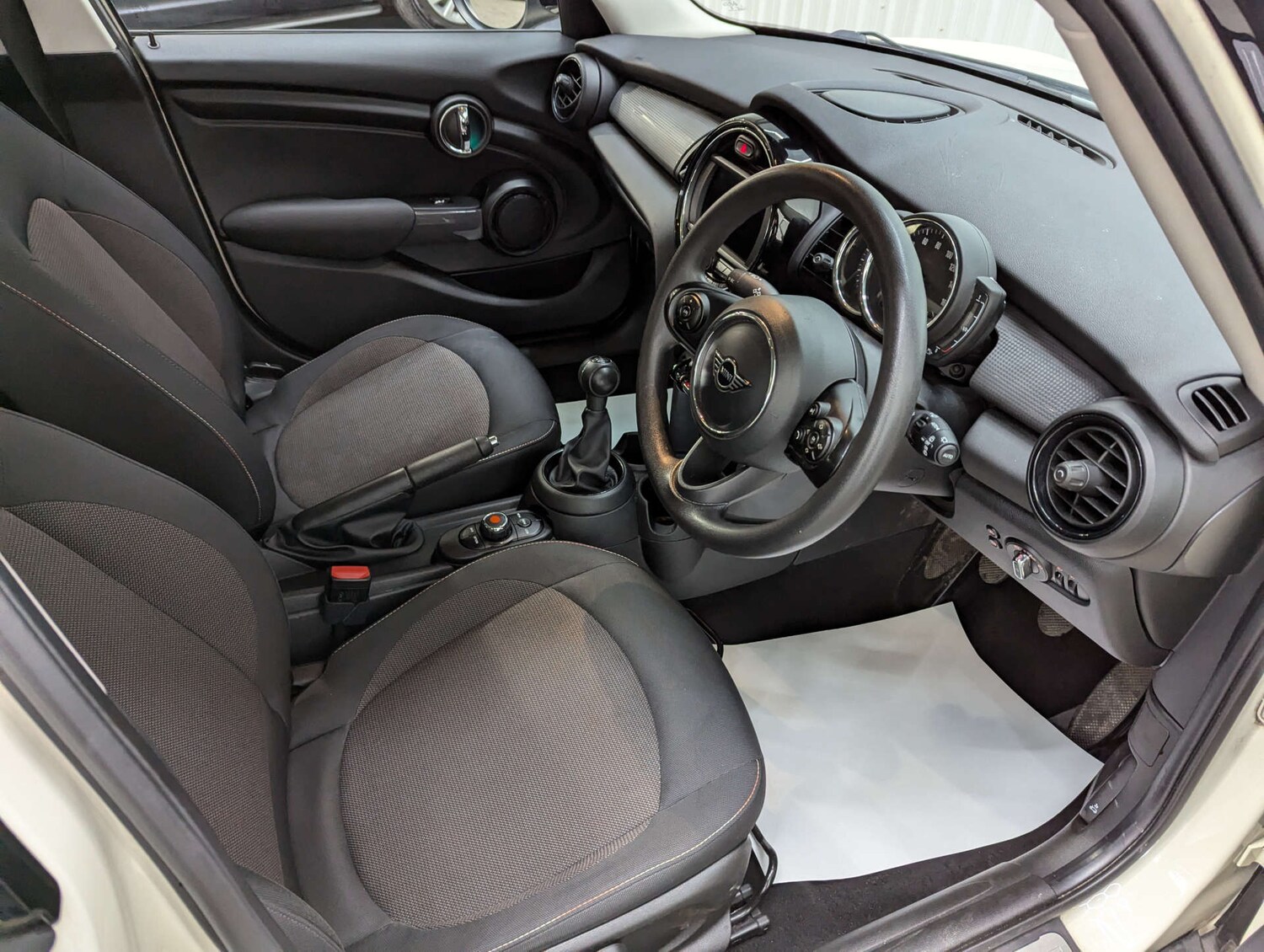 Used MINI Hatch 2019 for sale - 76401883: Photo 49