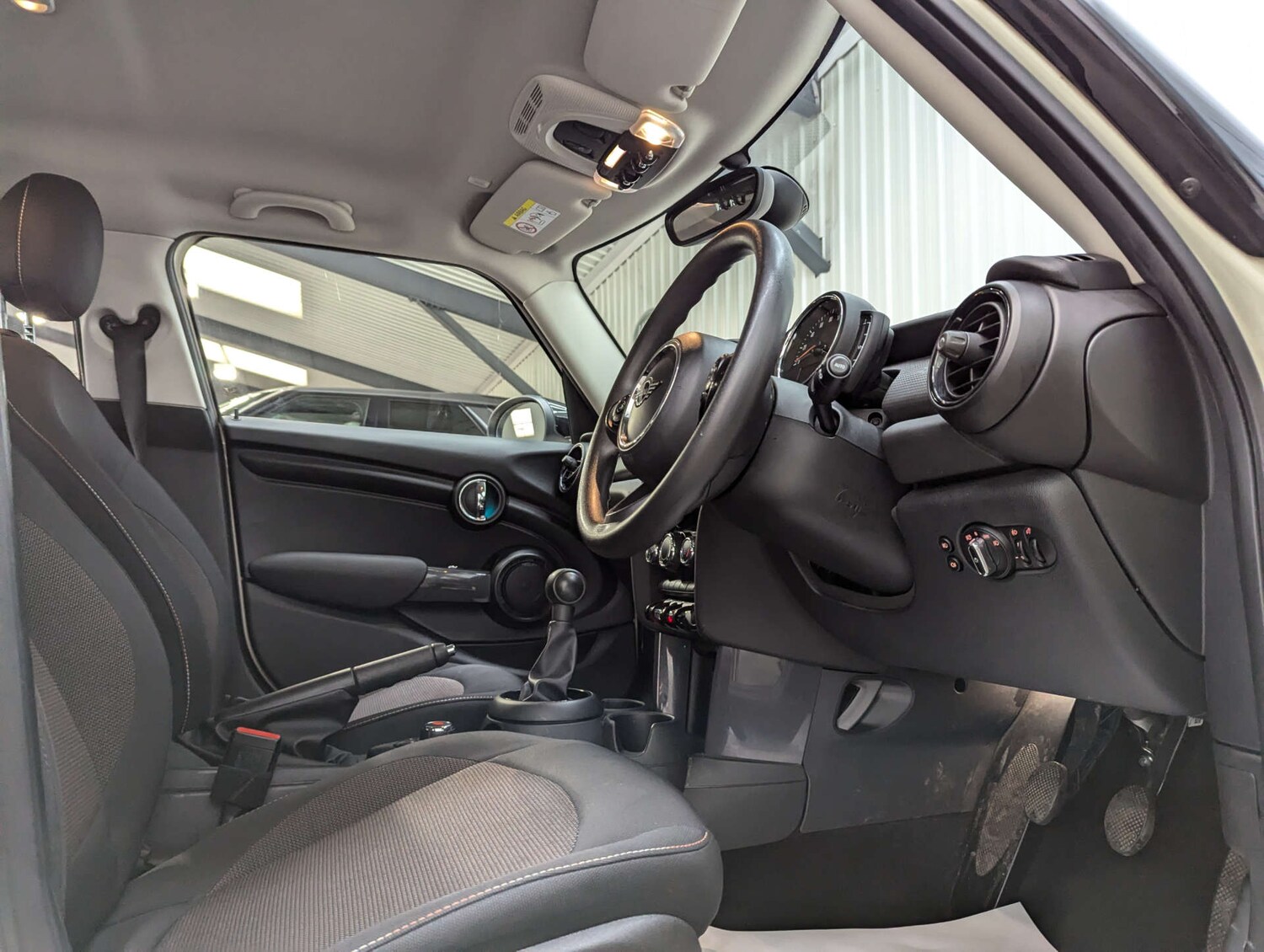 Used MINI Hatch 2019 for sale - 76401883: Photo 50